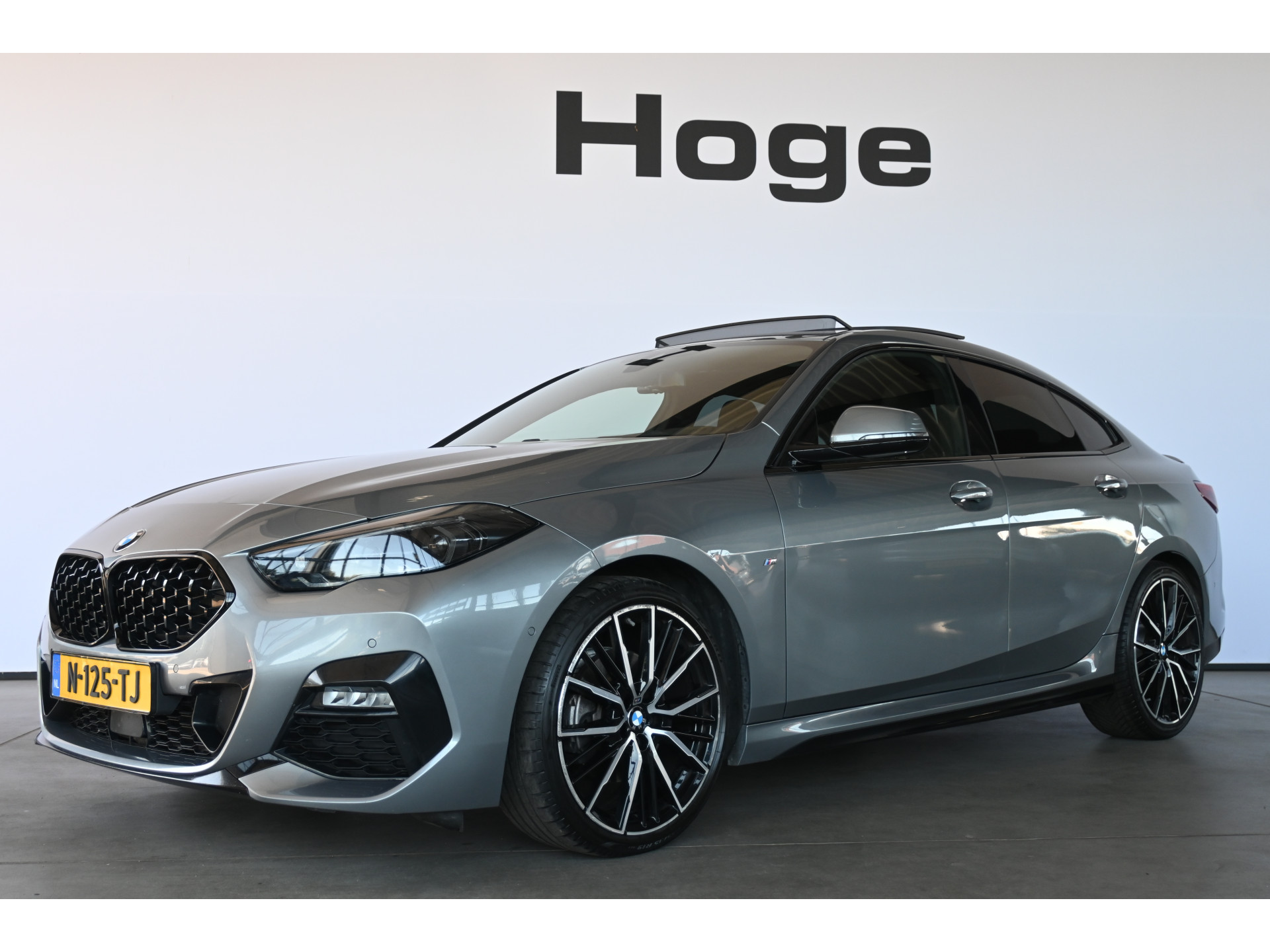 BMW 2-serie Gran Coupé 218i Business Edition M-Pakket Sportstoelen Panoramadak Virtual Dealer Onderhouden! Inruil Mogelijk!