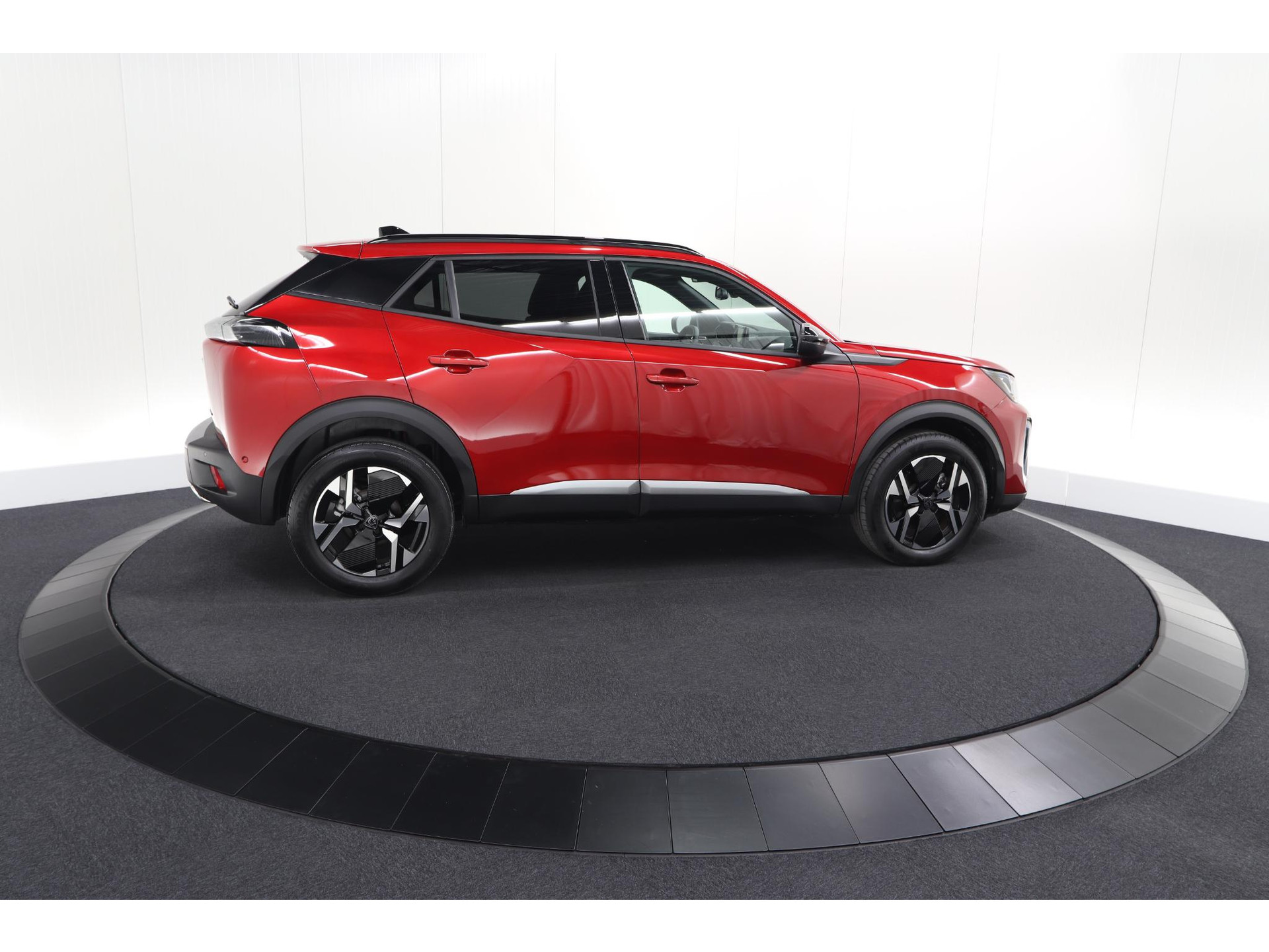 Peugeot 2008 Hybrid 145 e-DCS Allure | 360 Camera | Adaptieve Cruise Control | Navigatie | Dodehoekdetectie