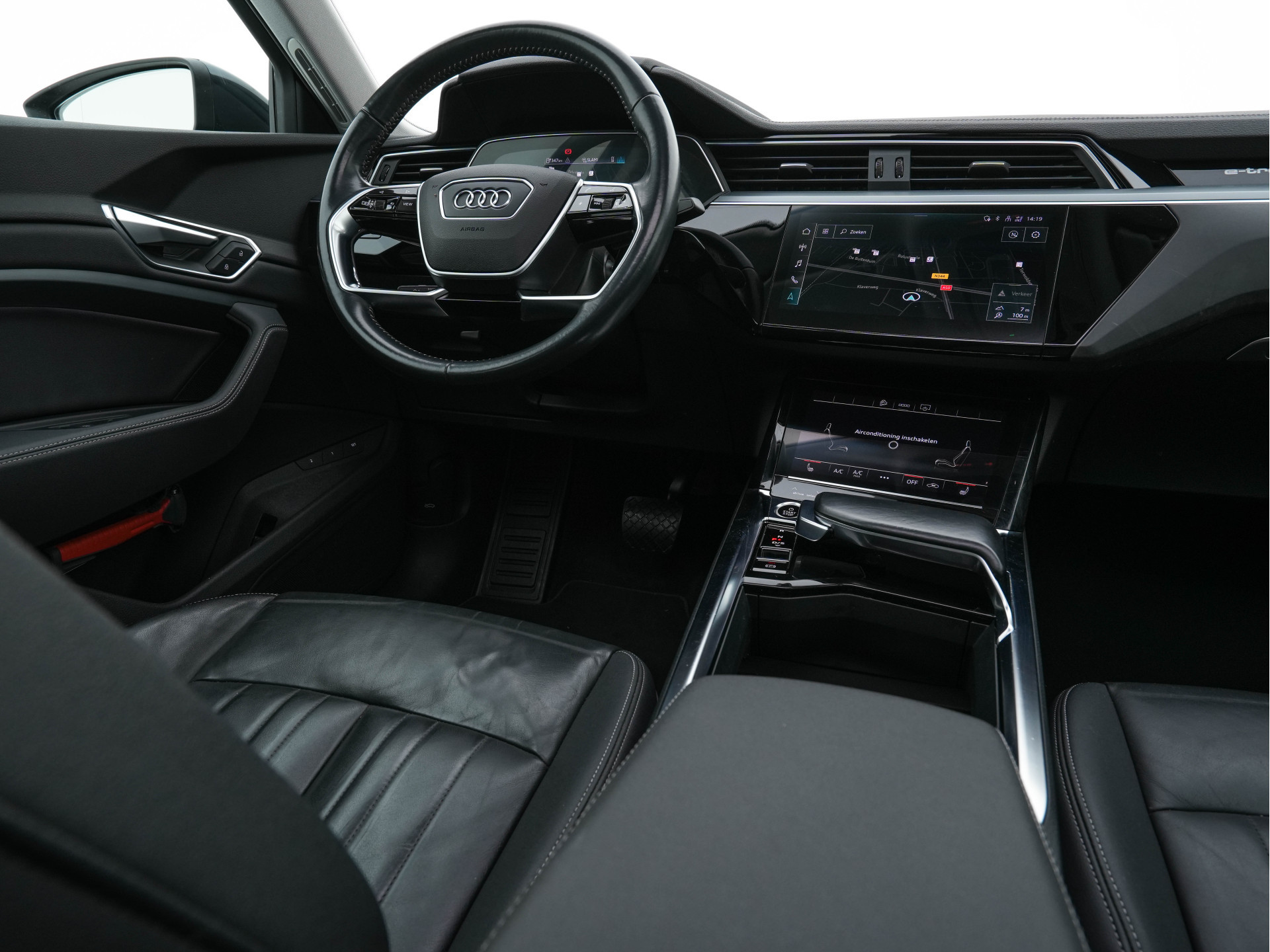 Audi e-tron Sportback 55 Quattro Business-Edition-Plus 95 kWh [ 3-Fase ] Aut. *PANO | MILANO-LUXURY-LEATHER |  ADAPTVE-CRUISE | DIGI-COCKPIT | FULL-LED | MEMORY-PACK | KEYLESS | NAVI-FULLMAP | AUDI-SOUND | COMFORT-SEATS | 20''ALU*