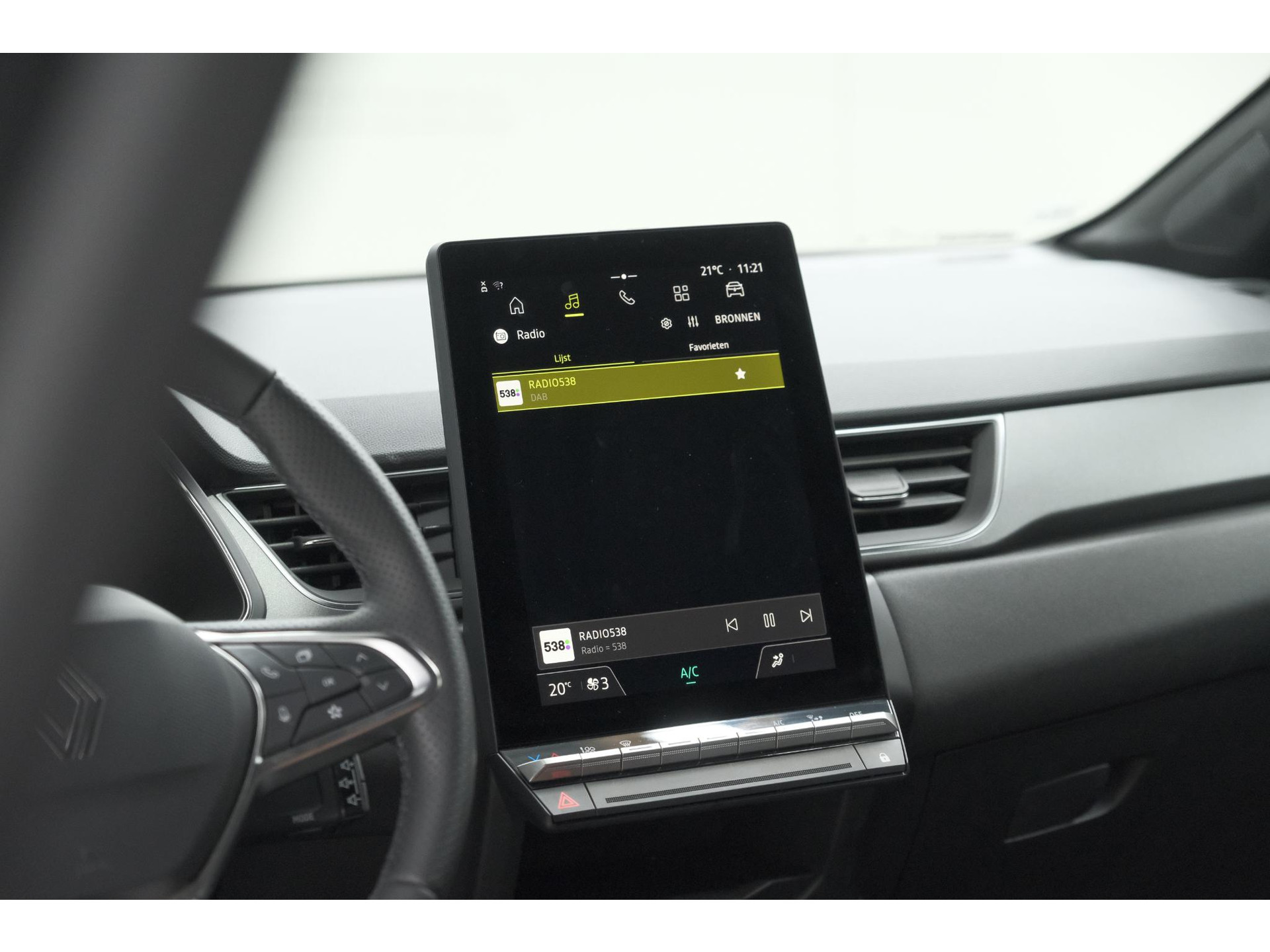Renault Captur 1.8 E-Tech full hybrid 160 techno | Camera | Adaptieve Cruise Control | Navigatie