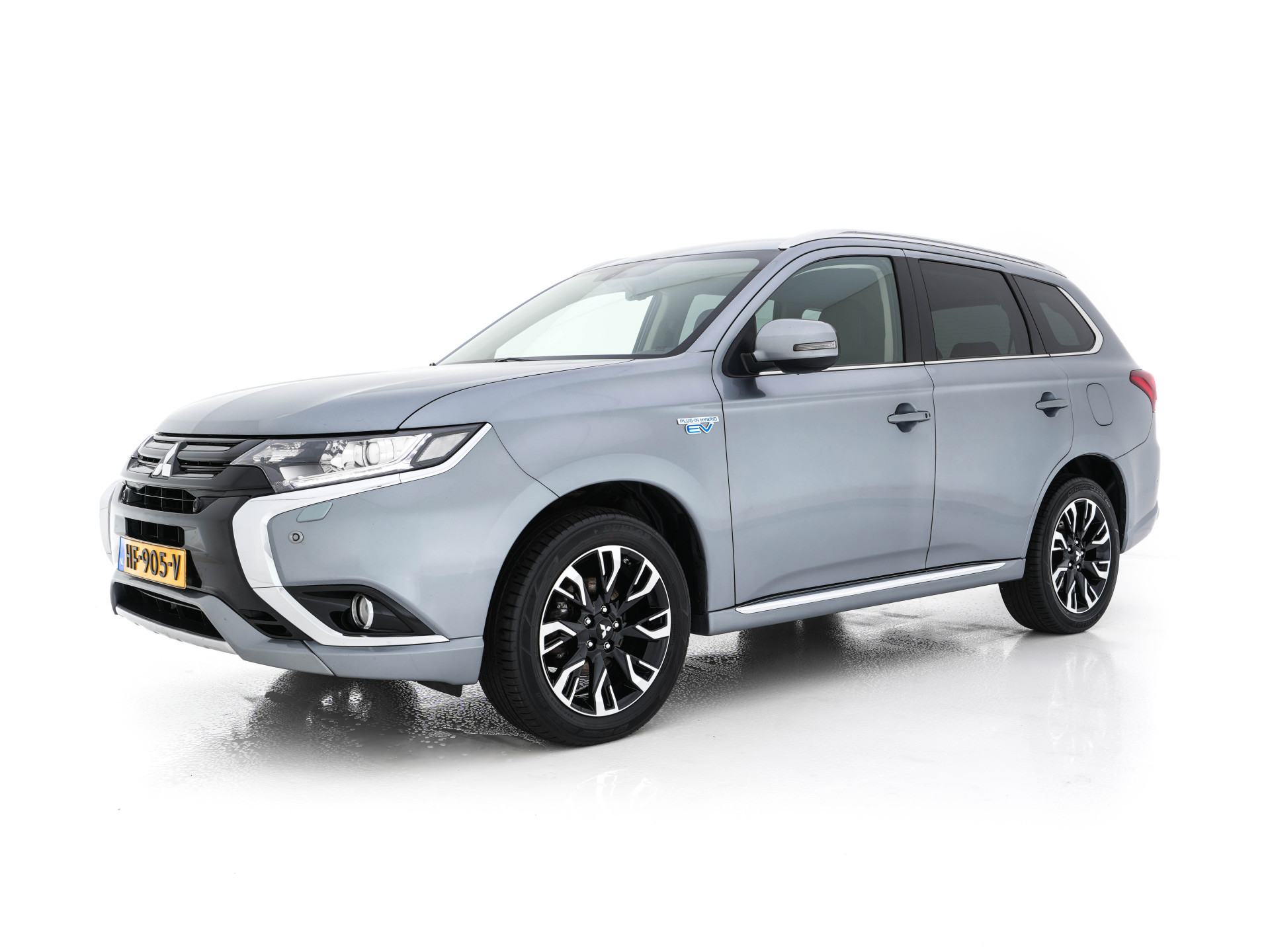 Mitsubishi Outlander 2.0 PHEV Executive Edition AWD Aut.  *LEATHER-MICROFIBRE | ROCKFORD-AUDIO | LED-LIGHTS | NAVI-FULLMAP | KEYLESS | CAMERA | HEATED-COMFORTSEATS | ECC | SHIFT-PADDLES | PDC | CRUISE | PRIVACY-GLASS | DAB | TOWBAR | 18''ALU *