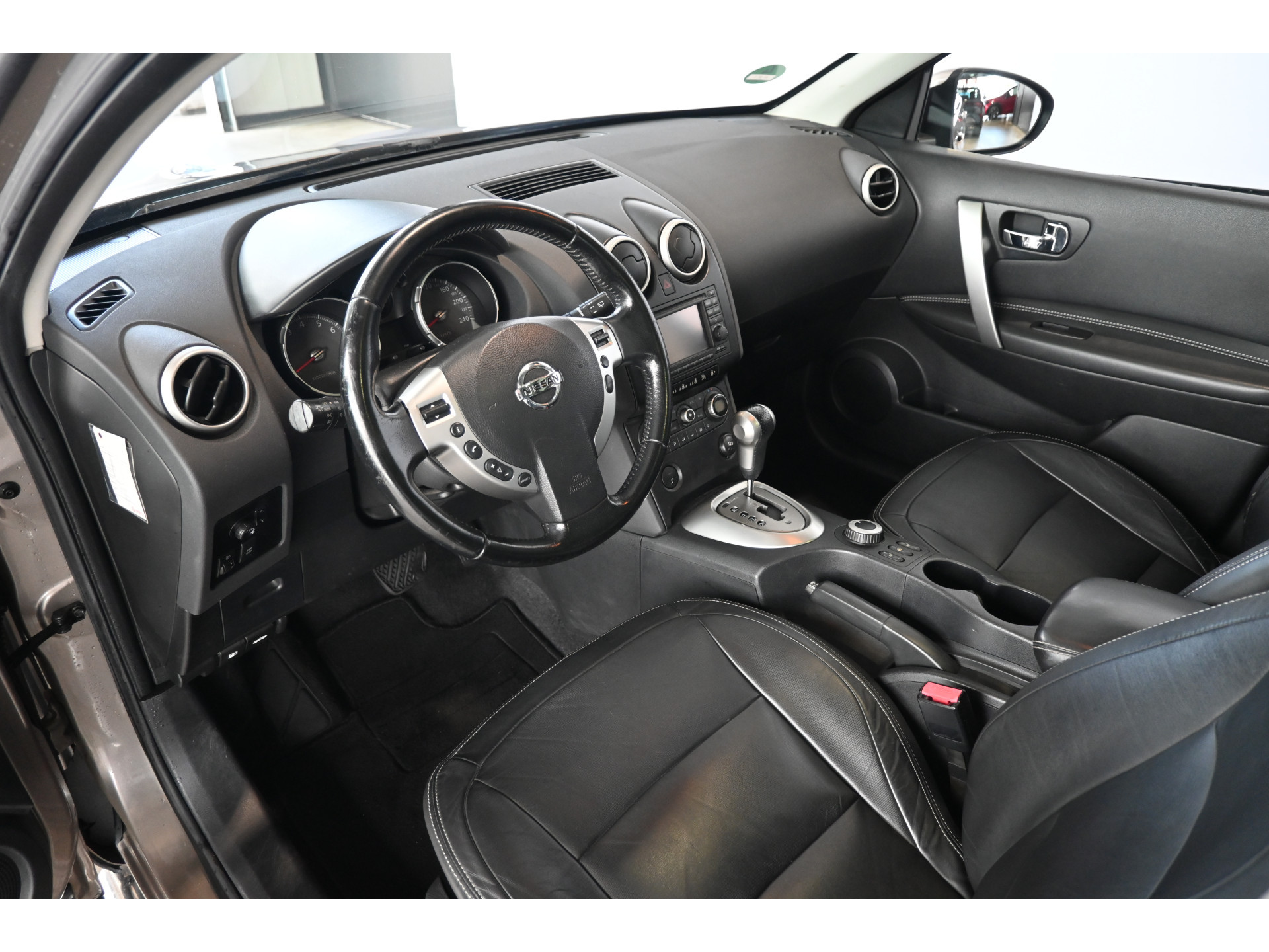 Nissan Qashqai +2 2.0 Tekna 4WD Automaat Clima Panoramadak 7-Persoons Navigatie Licht metaal Inruil mogelijk