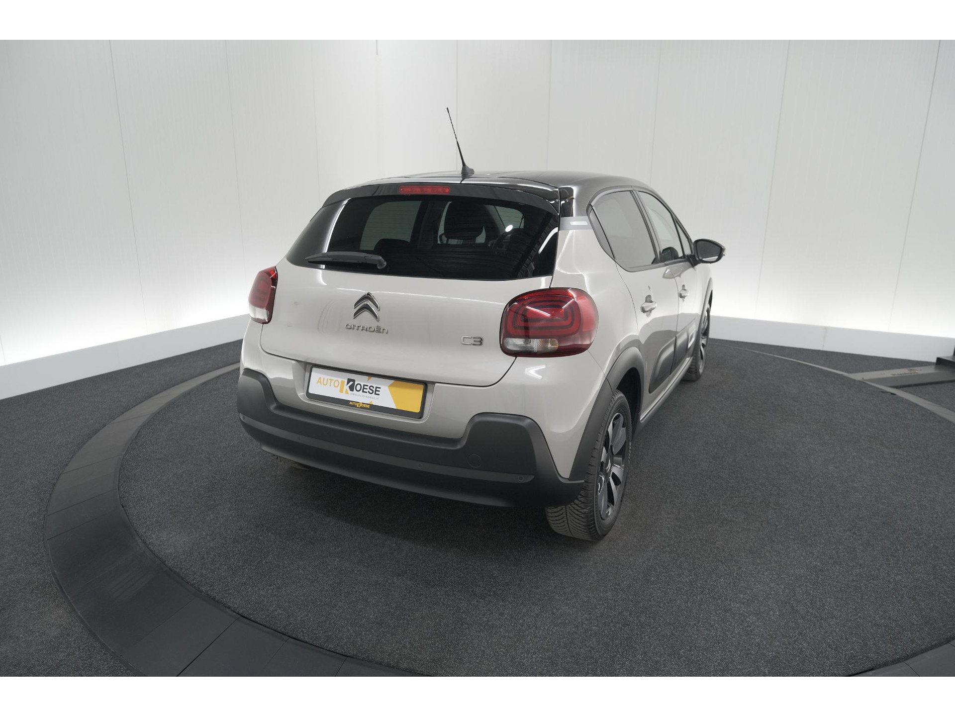 Citroen C3 PureTech 82 Feel Edition | Allseason Banden | Climate Control | Apple Carplay | Parkeersensoren