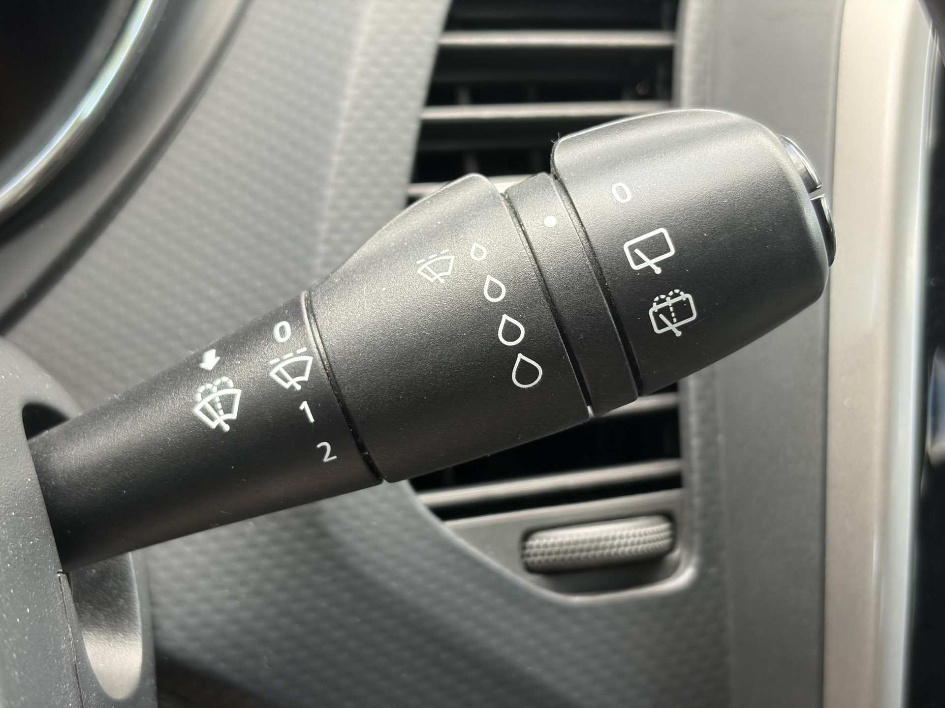 Renault Captur 0.9 TCe Expression ✓1e Eigenaar✓Recent beurt gehad✓Dealer Onderhouden✓Navi✓Keyless✓Lm velgen✓Airco✓Cruise✓Pdc✓N.A.P✓Apk tot 08-2027