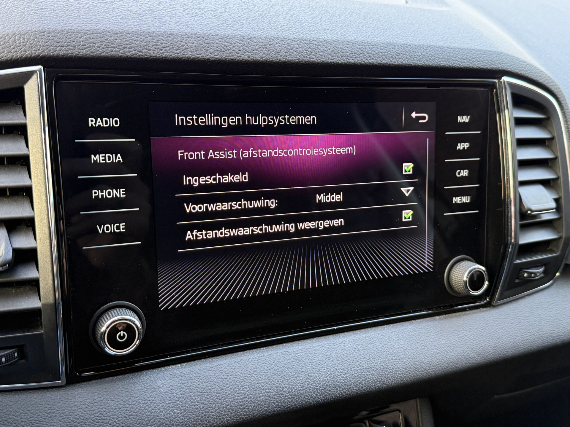 ŠKODA Karoq 1.0 TSI Style | Keyless | Apple carplay | Stoelverwarming