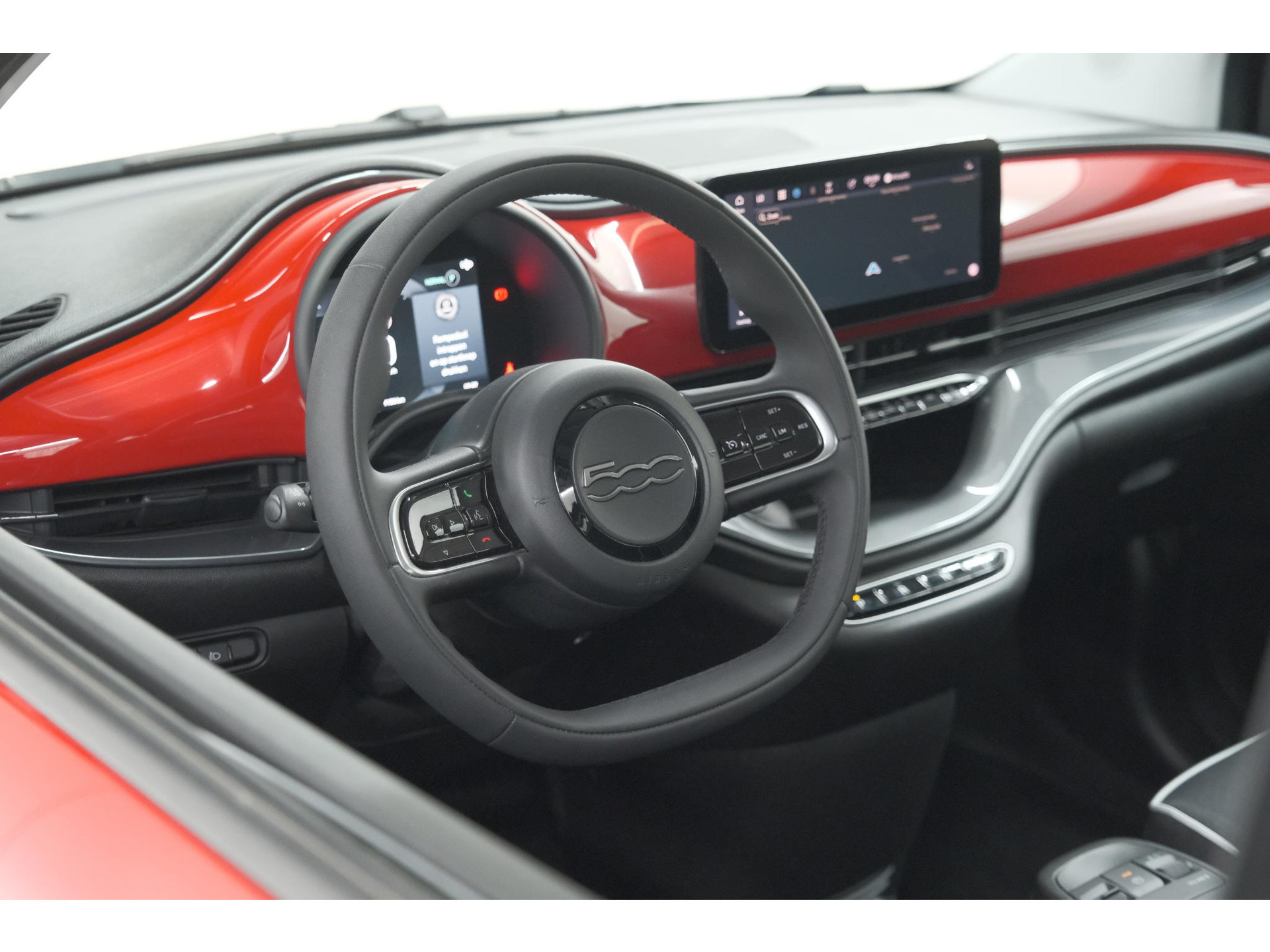 Fiat 500 Urban 42 kWh | SOH 97,9% | 3 Fase | Camera | Apple Carplay | Keyless start