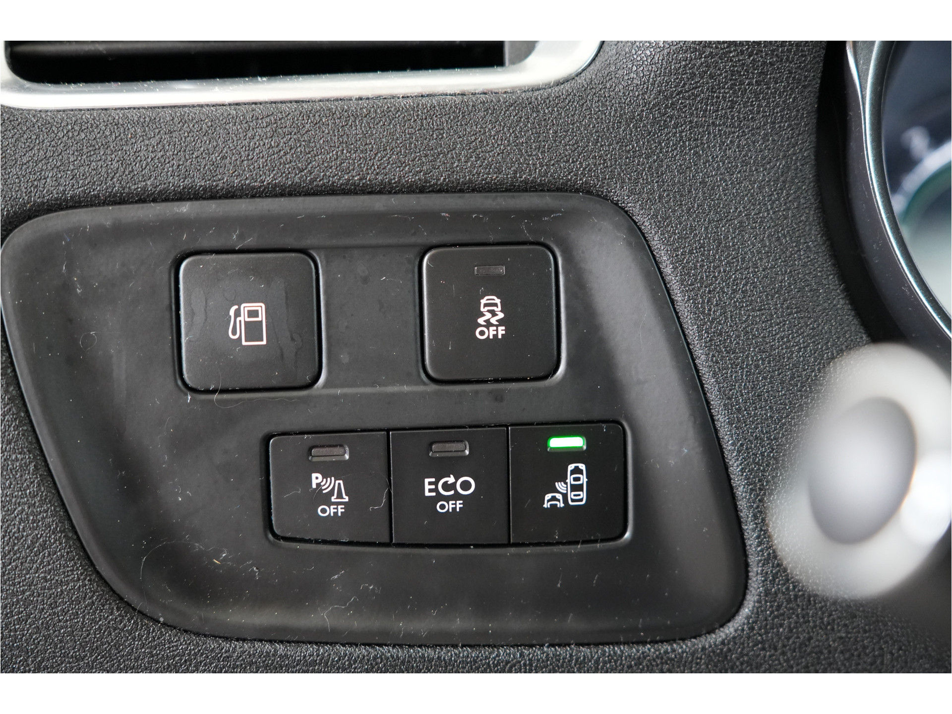 Citroën C4 1.2 PureTech Feel Collection | Trekhaak | Pano | Cruise | Stl. verw. | Climate | PDC |