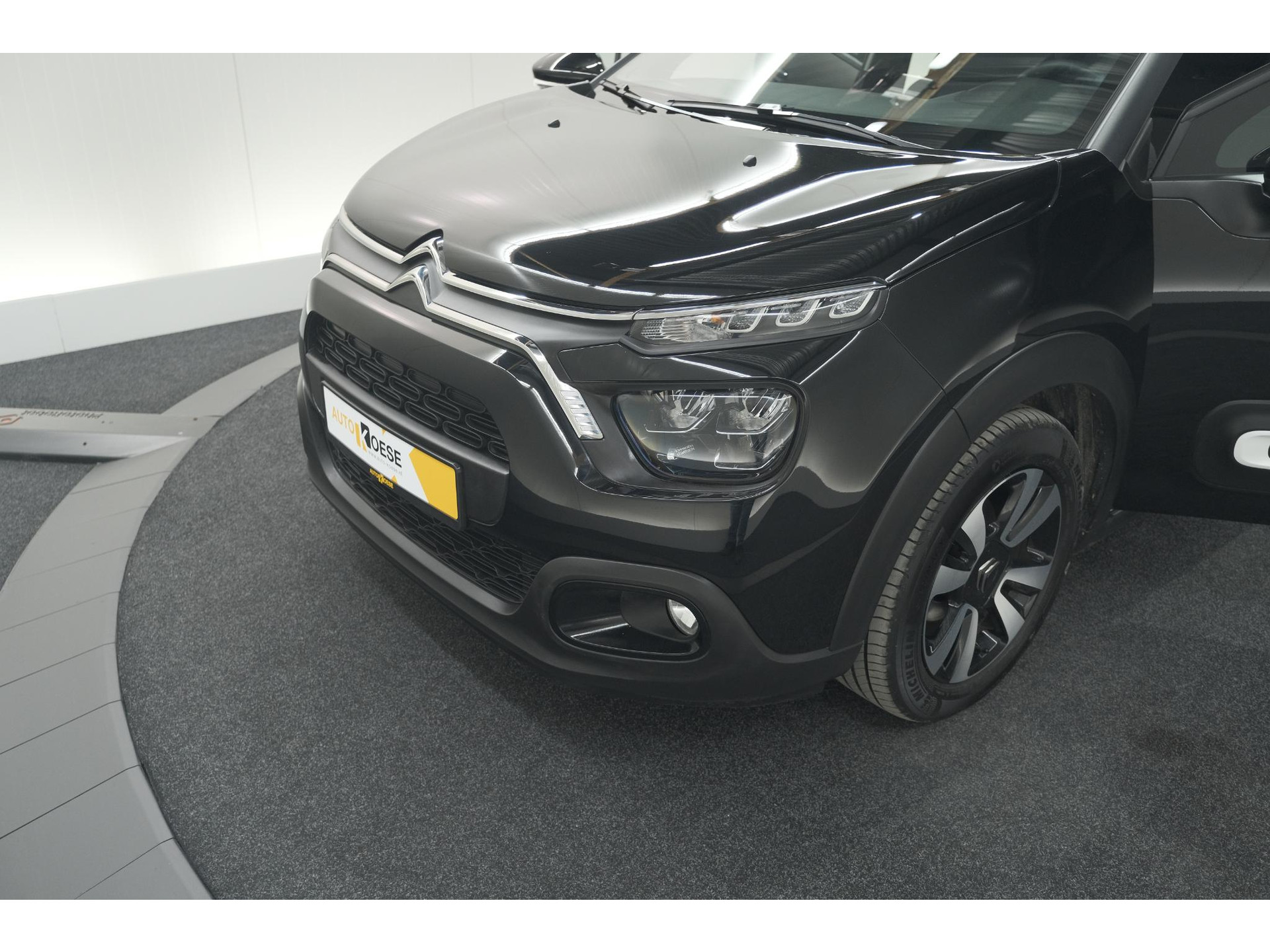 Citroen C3 PureTech 110 EAT6 Max | Apple Carplay | Parkeersensoren | Climate Control | 16 Inch Lichtmetalen Velgen