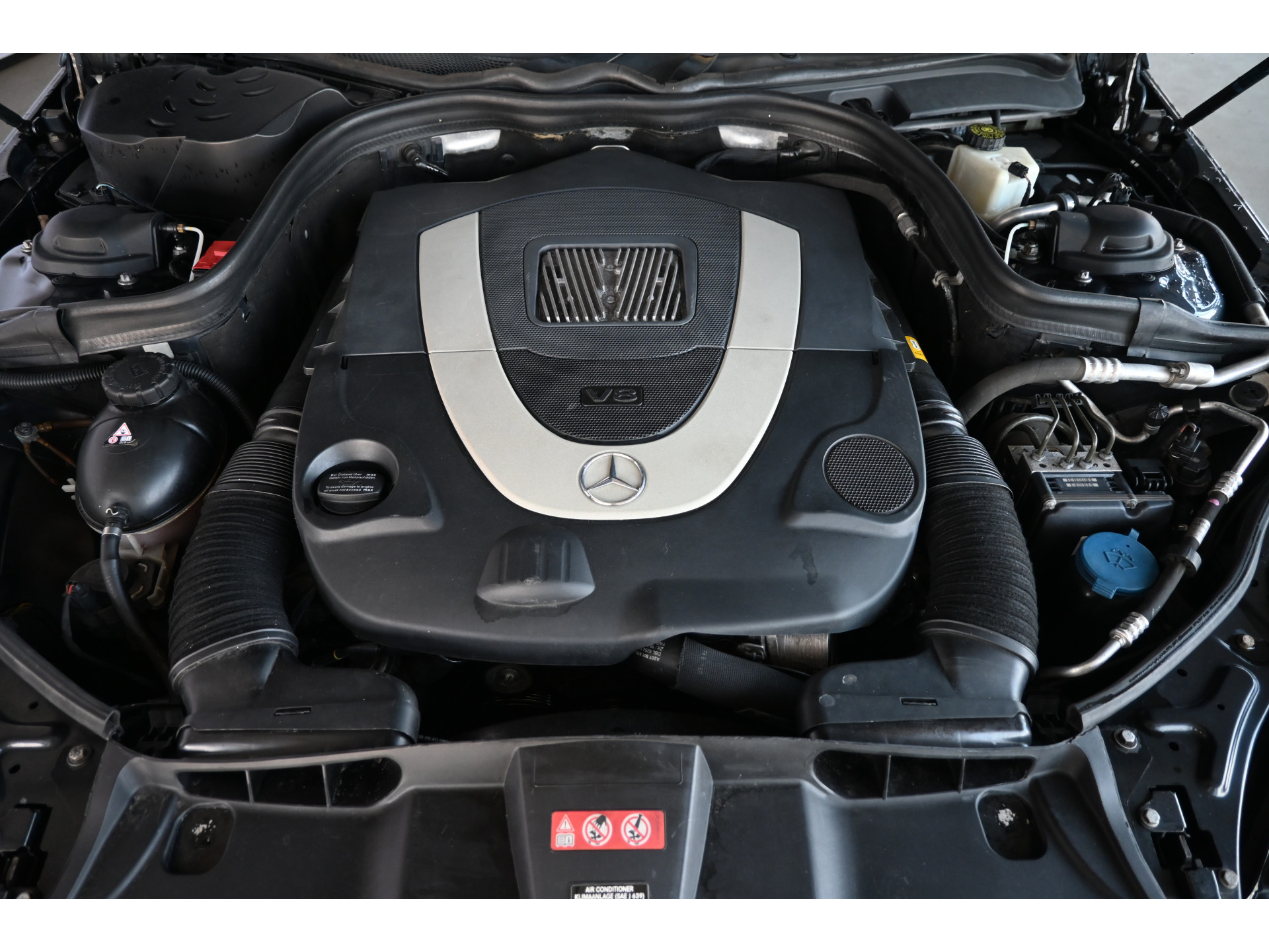 Mercedes-Benz E-klasse 500 Elegance V8 Automaat Clima Panoramadak Trekhaak PDC Stoelverwarming Cruise control Goed Onderhouden! Inruil Mogelijk!