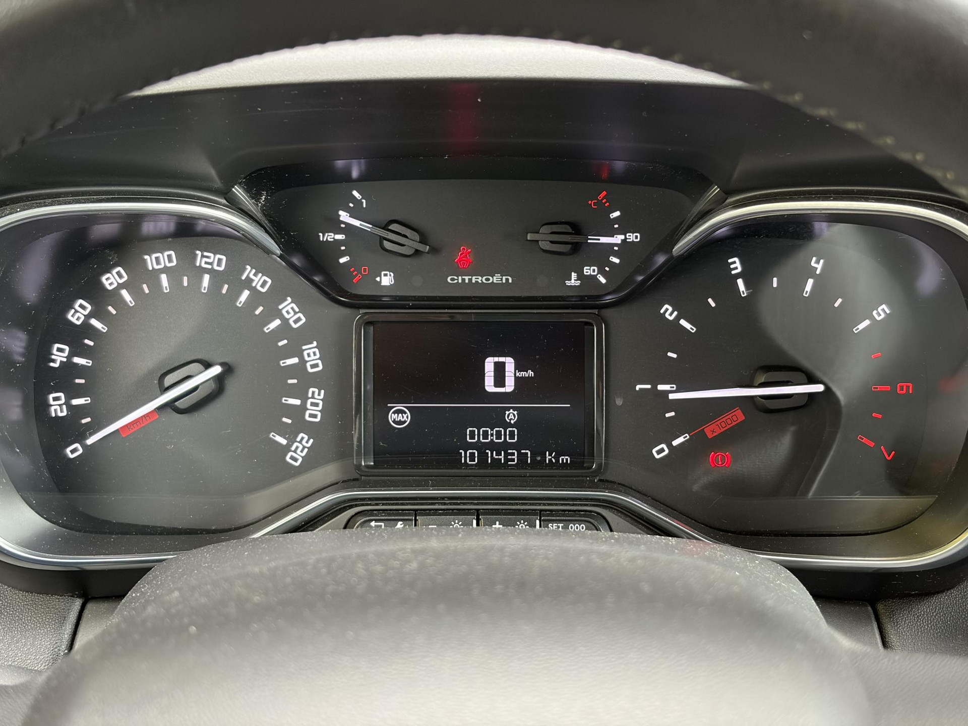 Citroen C3 Aircross 1.2 PureTech S&S Feel ✓2e Eigenaar✓Trekhaak✓110pk✓Clima✓Cruise✓Lm velgen✓Pdc V+A✓N.A.P✓Rijstrooksensor✓Apk tot 08-2027