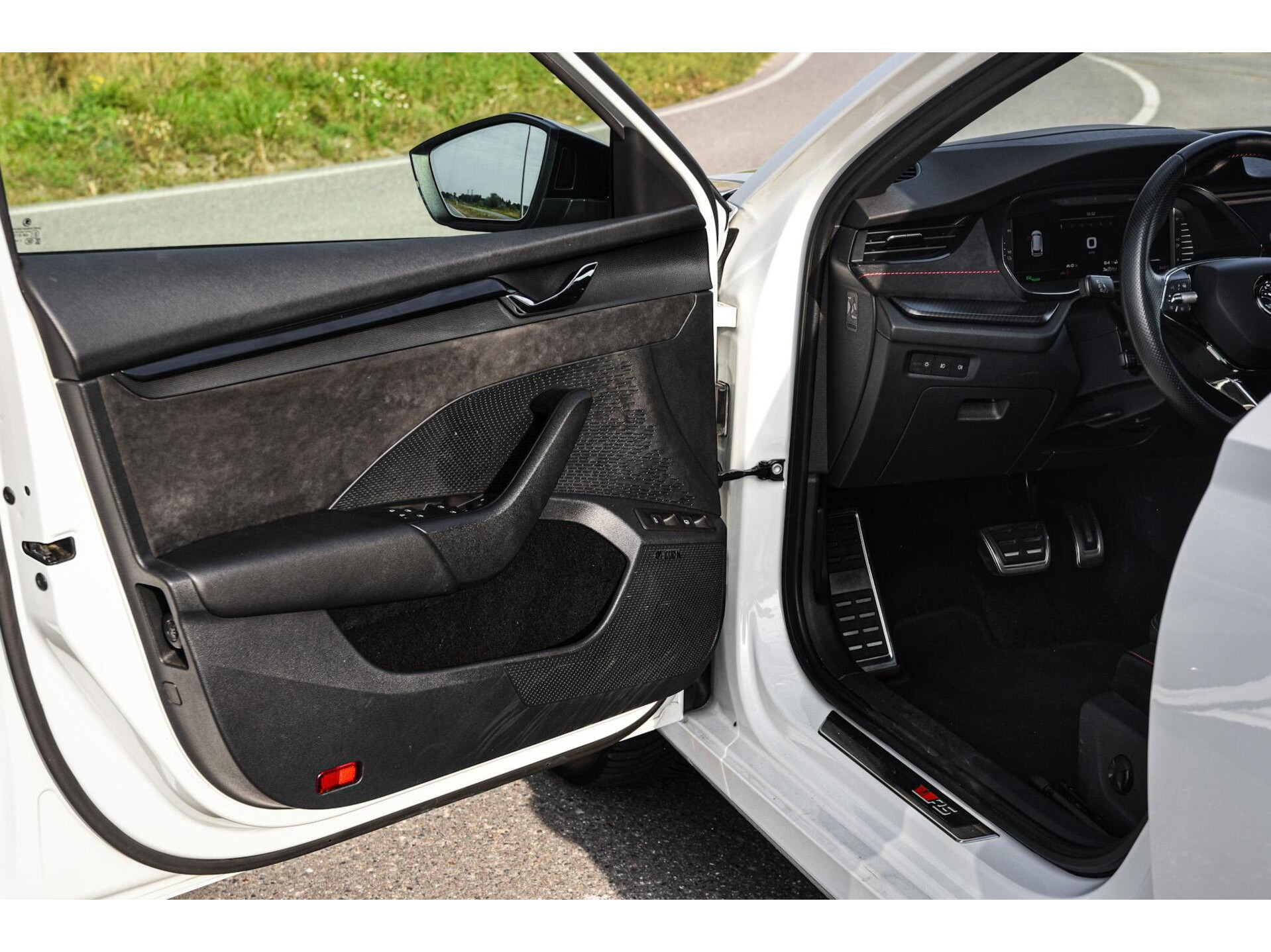 Skoda Octavia Combi RS iV 245PK Pano Matrix HUD