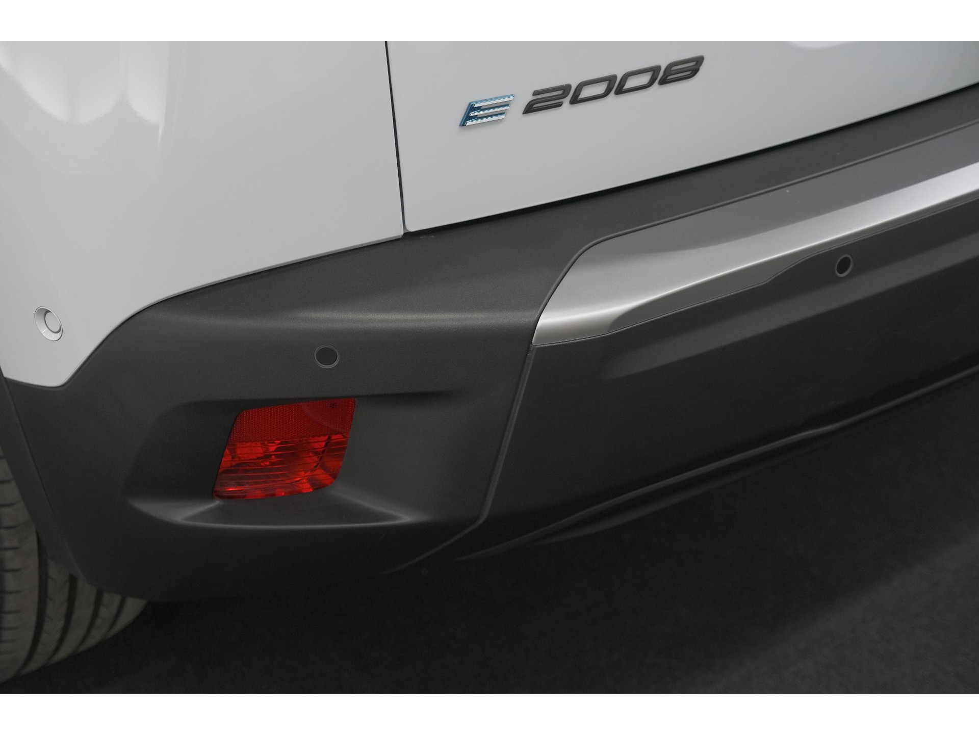 Peugeot e-2008 EV GT 50 kWh | 11 KW Laadfunctie | 360 Camera | Dodehoekdetectie | Apple Carplay