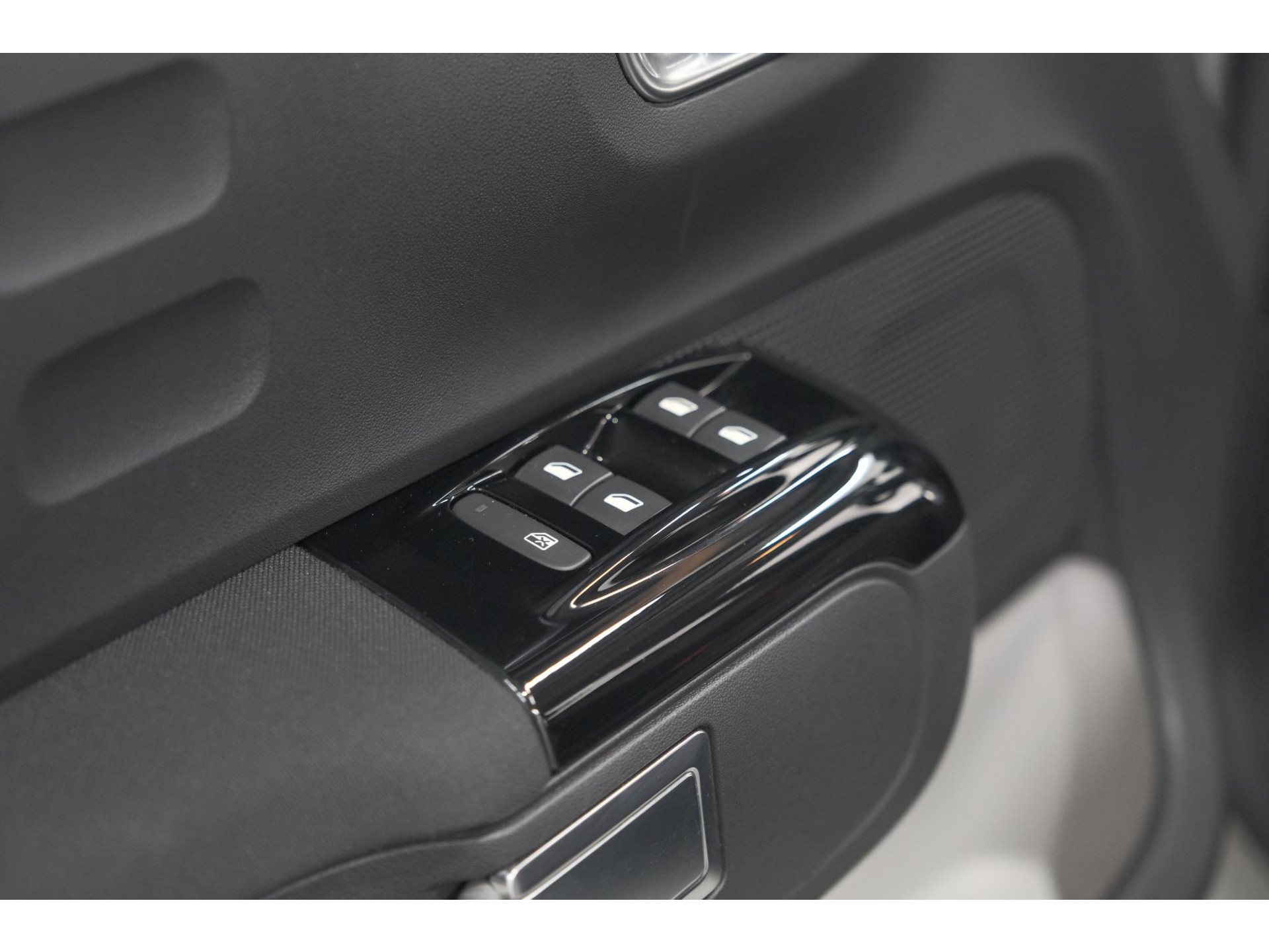 Citroen C3 PureTech 82 Feel Edition | Allseason Banden | Climate Control | Apple Carplay | Parkeersensoren