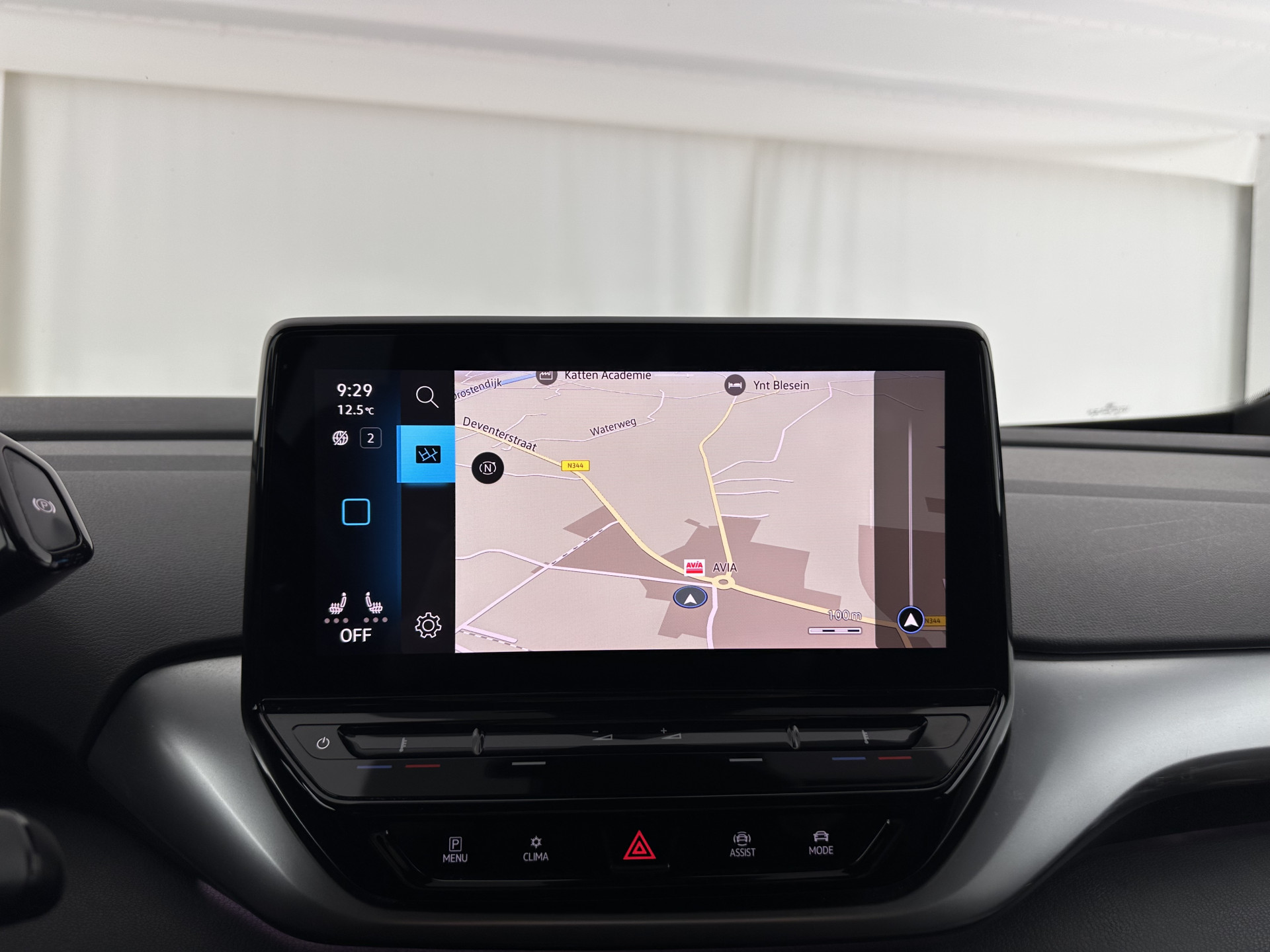 Volkswagen ID.4 First 77 kWh [ 3-Fase-11kW ] {SOH-83%} (INCL-BTW) *LEATHER-MICROFIBRE | FULL-LED | ADAPTIVE-CRUISE | HEATED-COMFORTSEATS | DIGI-COCKPIT | AMBIENTLIGHT | NAVI-FULLMAP | PDC | TOWBAR | PRIVACY-GLASS | CAMERA | 20''ALU*