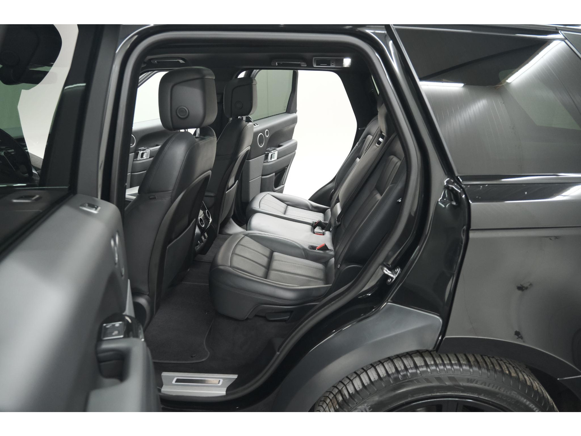 Land Rover Range Rover Sport 3.0 SDV6 HSE Dynamic 3500kg trekgewicht - BTW - Zwart/Zwart