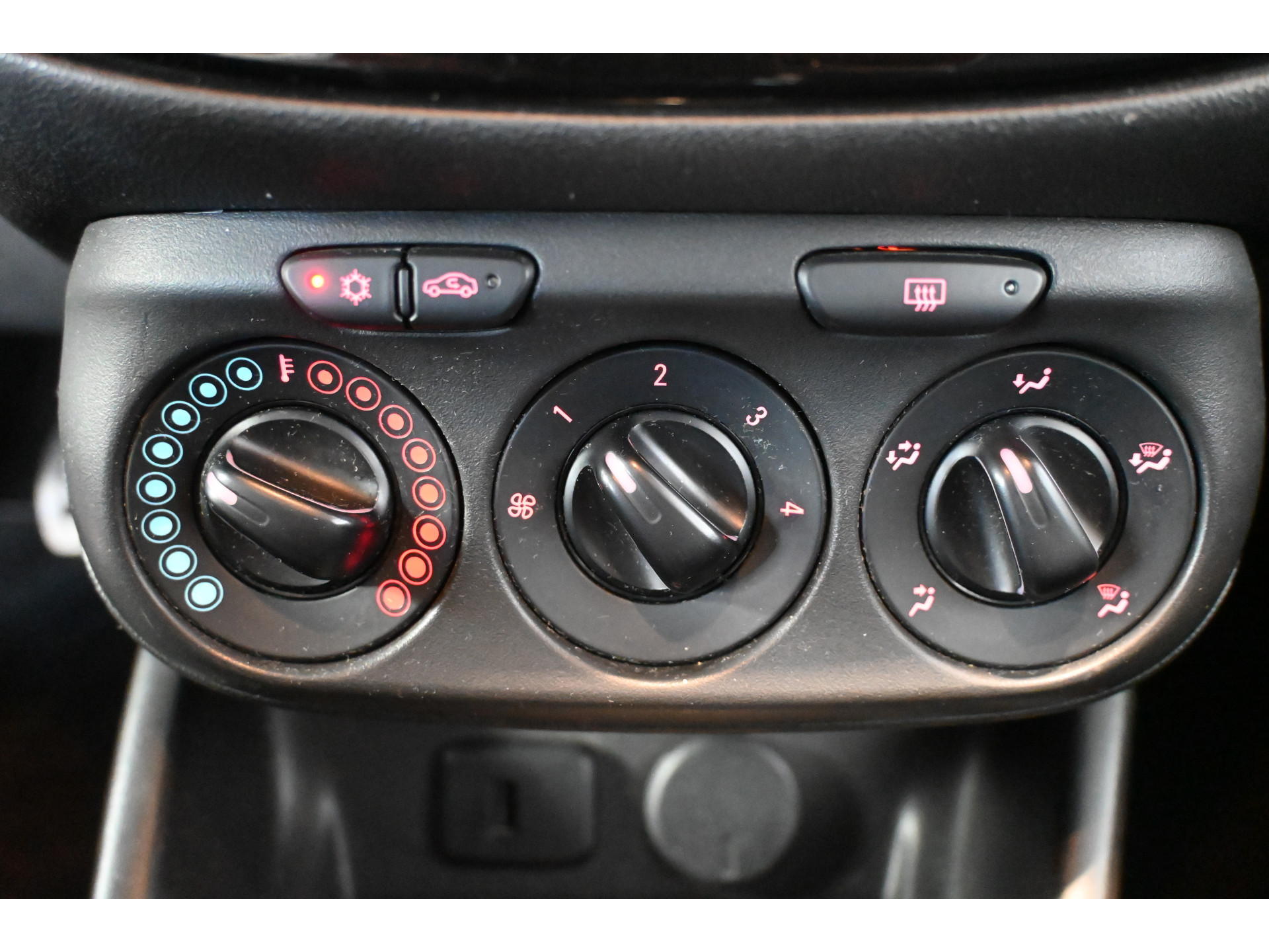 Opel Corsa 1.0 Turbo OPC Line Edition Airco Cruise Control Carplay Goed Onderhouden! Inruil Mogelijk!