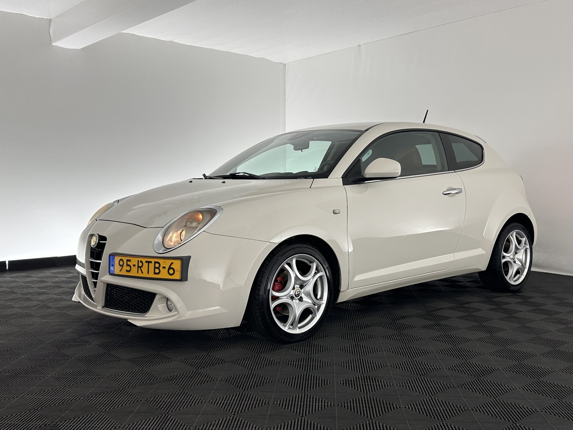 Alfa Romeo MiTo 1.3 JTDm ECO Limited Edition *LUXURY-LEATHER | NAVI-FULLMAP | SPORT-SEATS | ECC | PDC | CRUISE | CARBON-INLAY | 17''ALU*