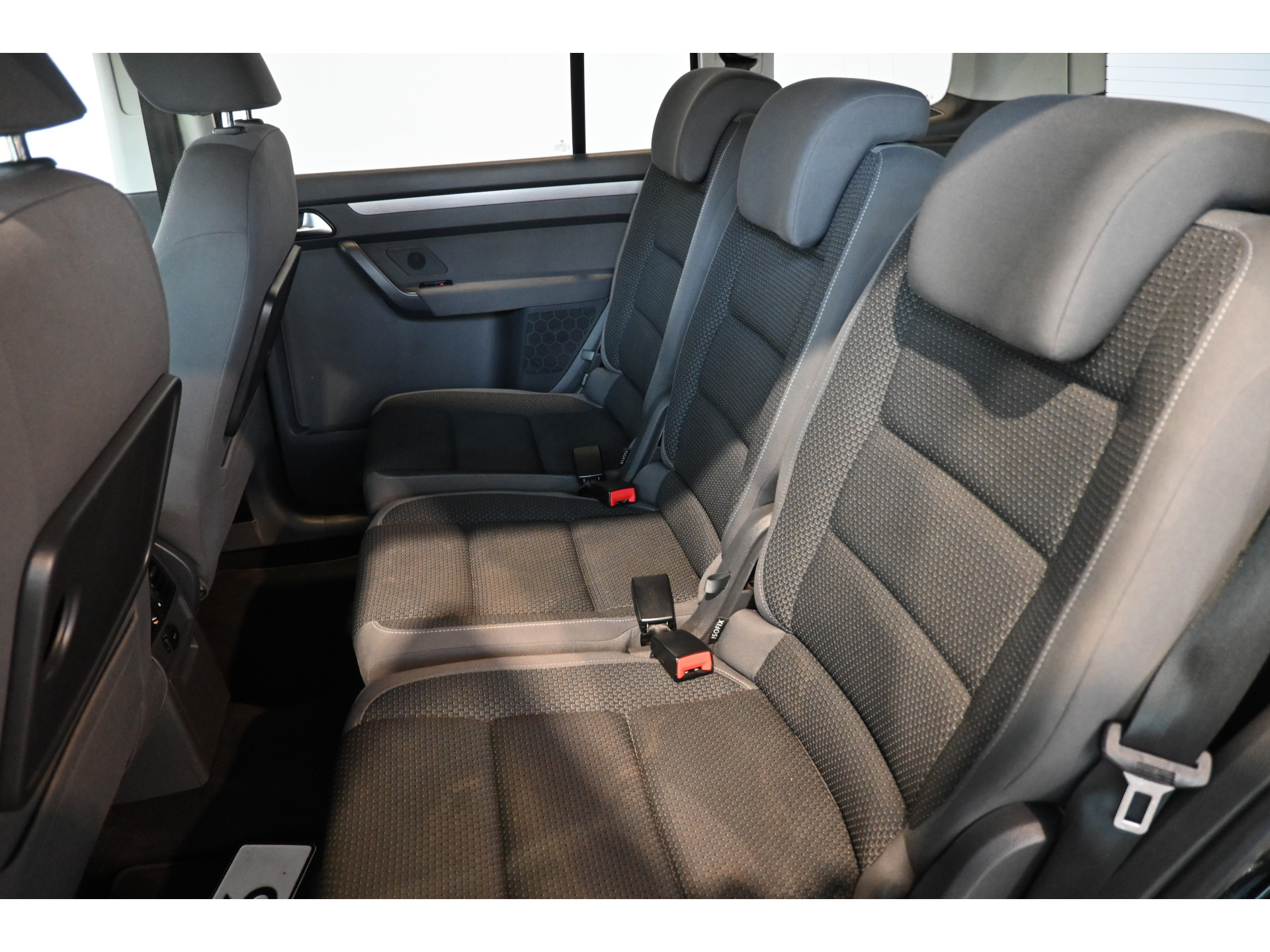 Volkswagen Touran 1.4 TSI Highline Automaat Clima Stoelverwarming Goed Onderhouden! Inruil Mogelijk!