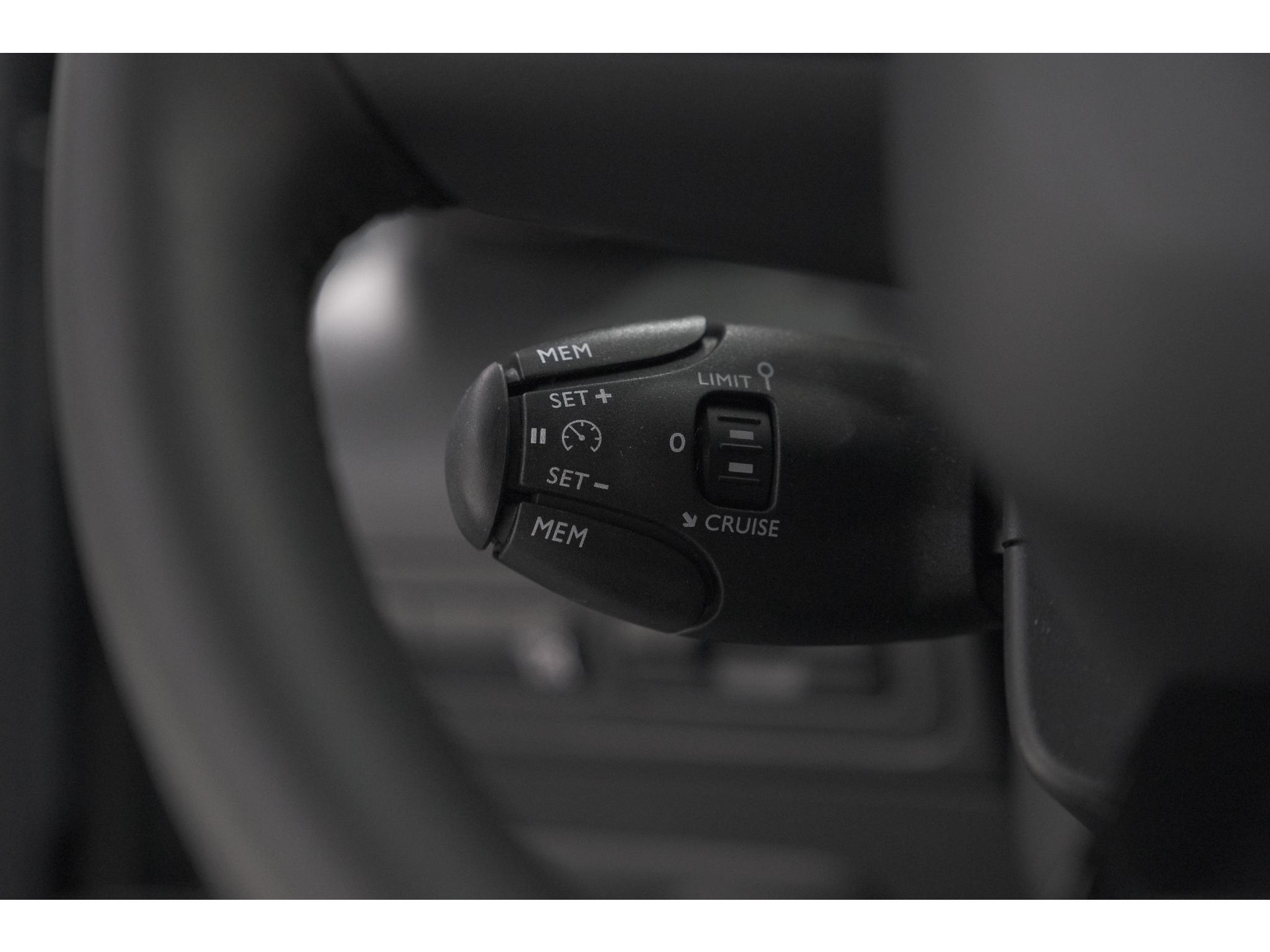 Citroen C3 Aircross PureTech 130 EAT6 Max | Parkeersensoren | Stoelverwarming | Apple Carplay | 16 Inch Lichtmetalen Velgen