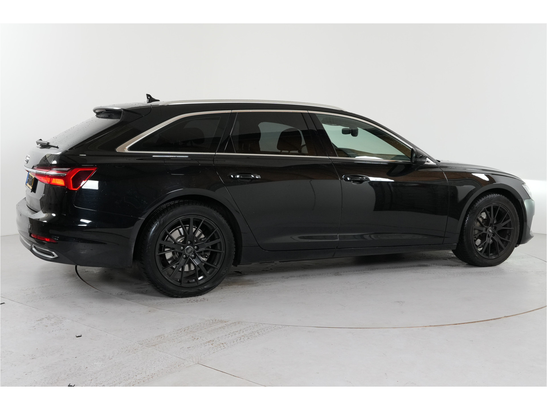 Audi A6 Avant 45 TFSI quattro Business edition | Virtual |