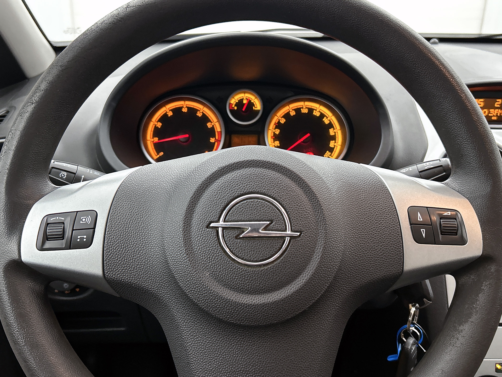 Opel Corsa 1.4-16V 90PK Enjoy | AIRCO | CRUISE CONTROL | Zeer mooie auto | Elektr. ramen + spiegels