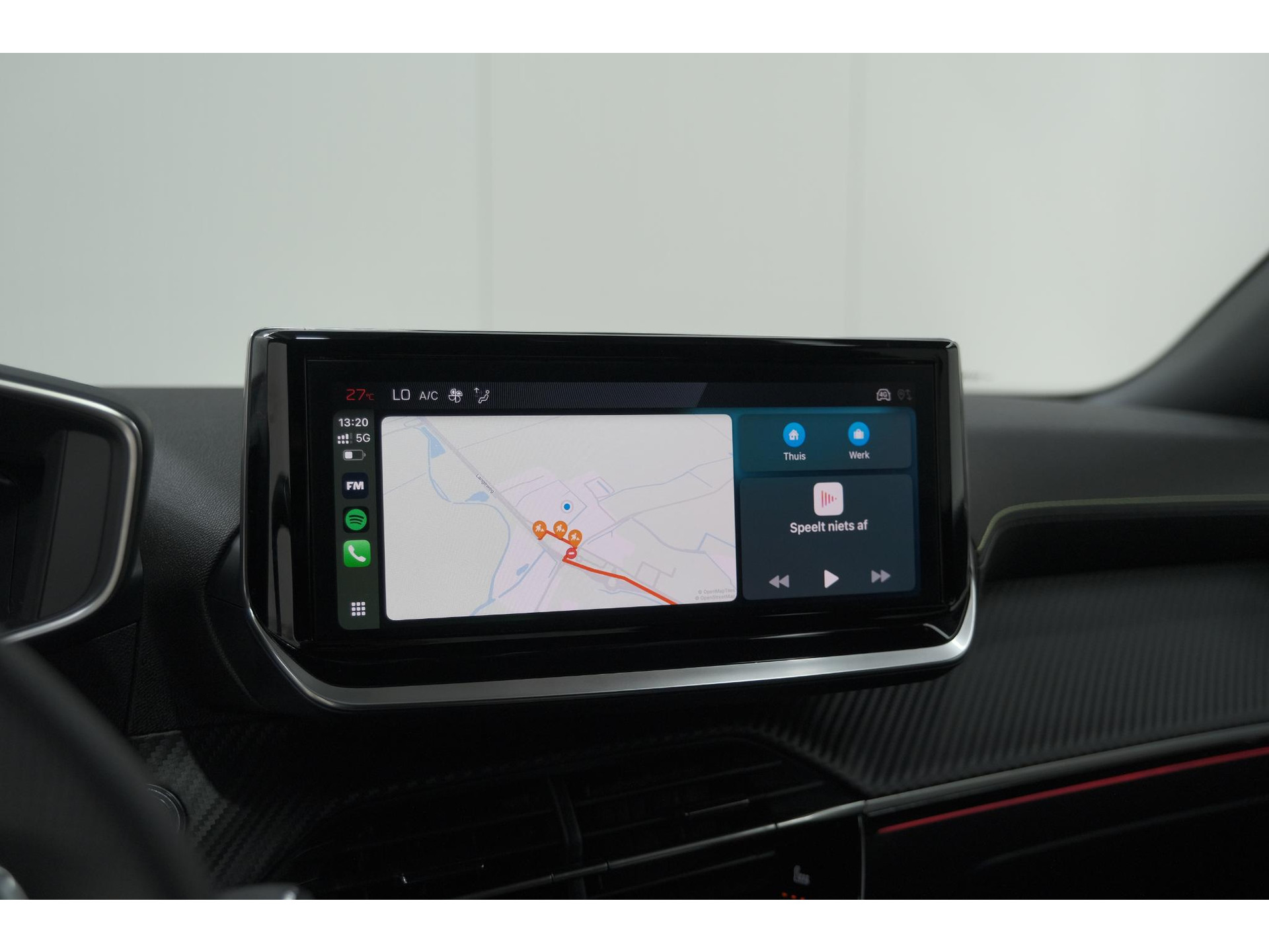 Peugeot 2008 PureTech 130 EAT8 GT | 360 Camera | Adaptieve Cruise Control | Stoelmaasage | Apple Carplay
