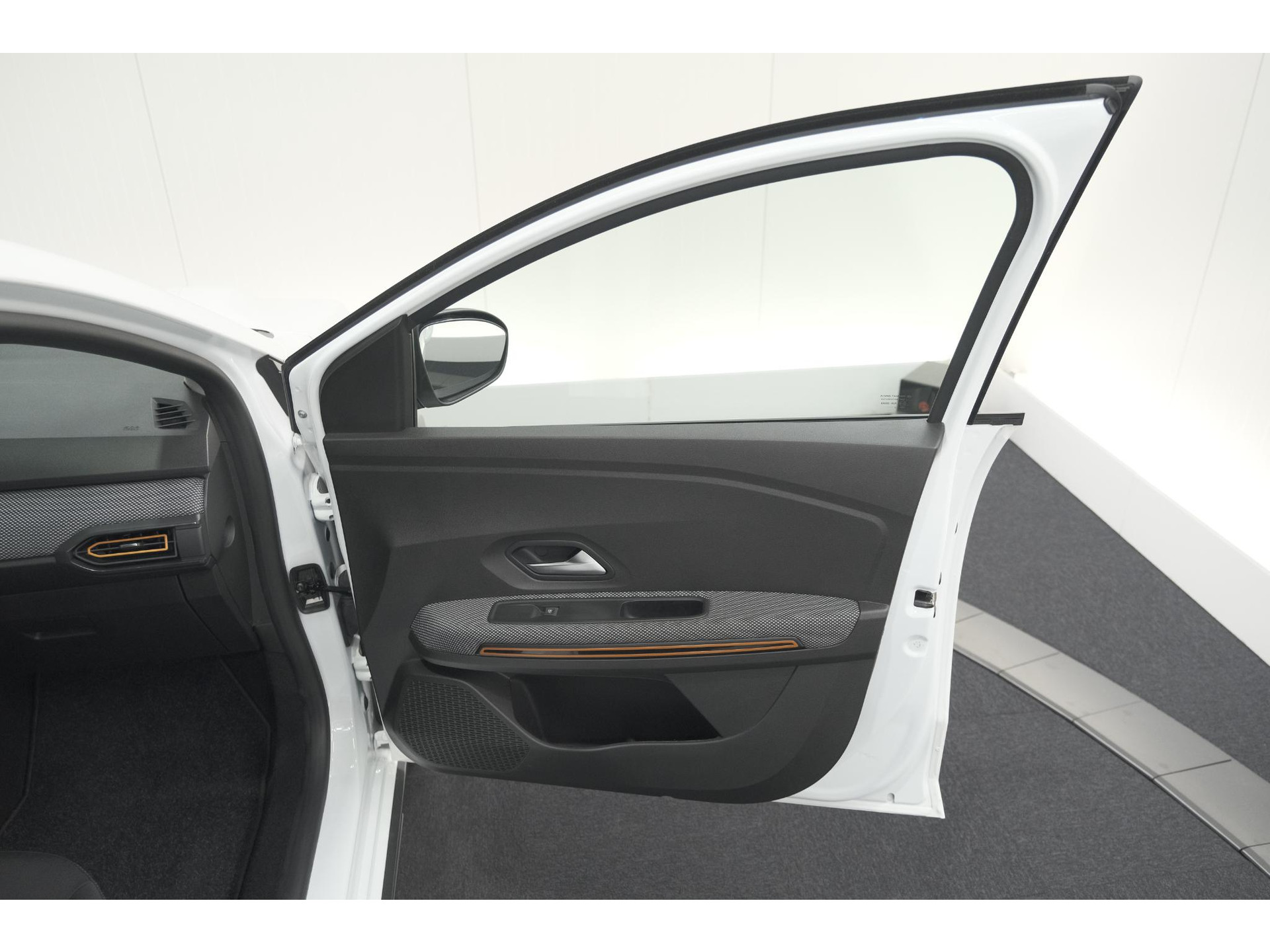 Dacia Sandero Stepway 1.0 TCe 90 Comfort | Apple Carplay | Parkeersensoren | Cruise Control