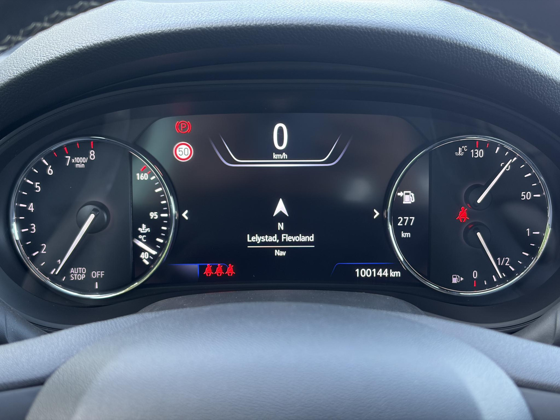 Opel Astra 1.2 Launch Elegance 2e Eigenaar,Camera,Stoelverw-Stuurverw,110pk,Navi,Carplay,Halfleder,Elekt.Stoel,6 Bak,Clima,Cruise,Lm velgen,Pdc V+A,N.A.P,Net beurt gehad,Apk tot 09-2028