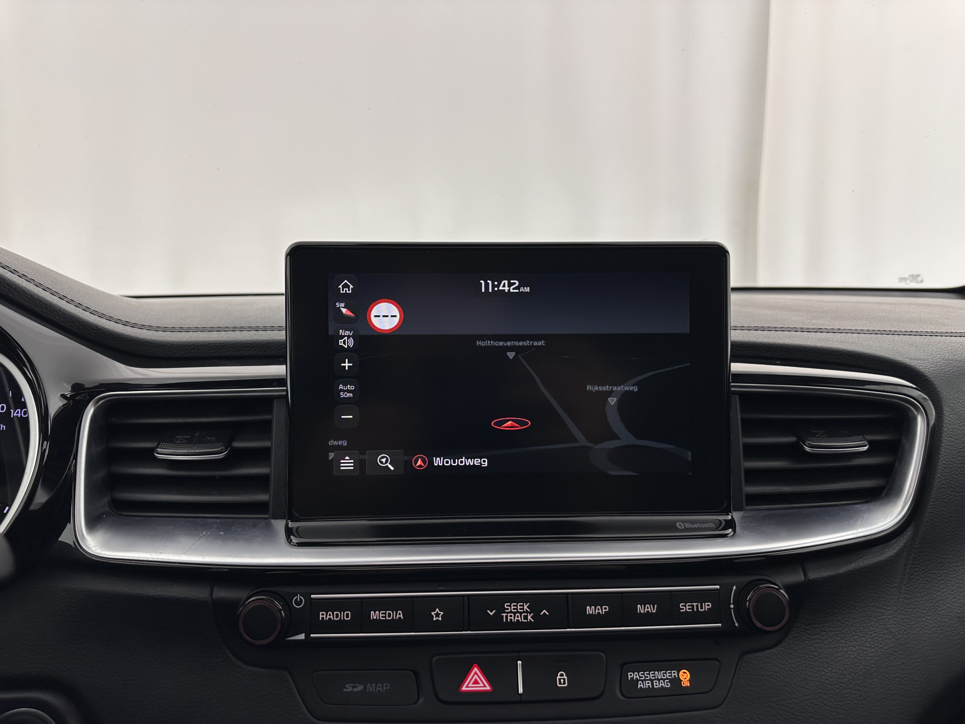 Kia ProCeed 1.0 T-GDI GT-Line (INCL-BTW) *PANO | LEATHER-ALCANTARA  | FULL-LED | SPORTSEATS | NAVI-FULLMAP | CAMERA | ECC | PRIVACYGLASS | LANE-ASSIST | DAB+ | CARPLAY | PDC | KEYLESS | CRUISE | TOWBAR | 17''ALU*