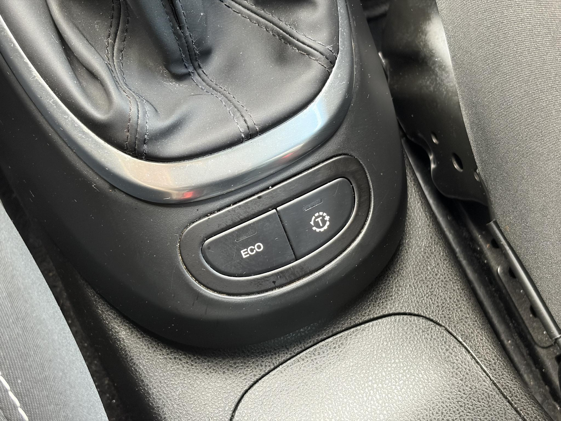 Fiat 500 L 0.9 TwinAir Trekking ✓2e Eigenaar✓Navi✓Stoelverw✓105pk✓Halfleder✓Airco✓Cruise✓6 Bak✓17''Lm velgen✓Pdc✓Zeer Zuinig✓N.A.P✓Apk tot 04-2027