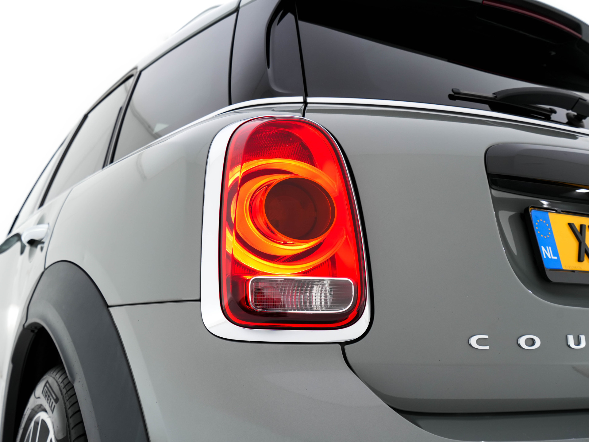 MINI Mini Countryman 2.0 Cooper S Knightsbridge Edition JCW-Sportpack Aut. *PANO |  LEATHER | FULL-LED | HARMAN/KARDON-AUDIO | HEATED-SPORTSEATS | KEYLESS | CAMERA | AMBIENT-LIGHT | NAVI-FULLMAP | HEAD-UP | PRIVACY-GLASS | SHIFT-PADDLES | 18''ALU*