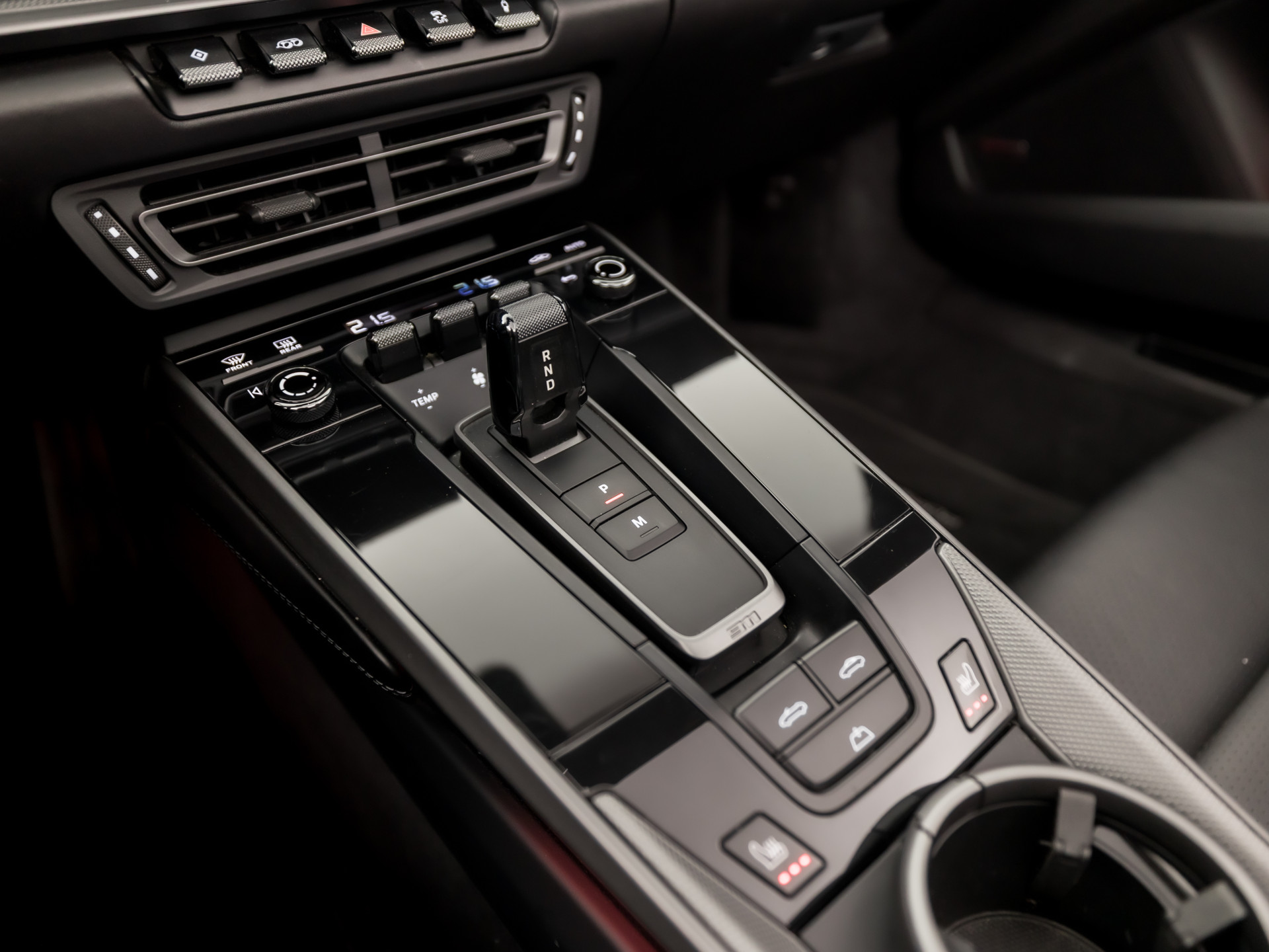 Porsche 911 Cabrio 3.0 Carrera 385Pk (SPORT CHRONO PAKKET, SPORTUITLAAT, BOSE AUDIO, LED MATRIX, APPLE CARPLAY, CAMERA, SFEERVERLICHTING, STOELVERWARMING, NIEUWSTAAT)