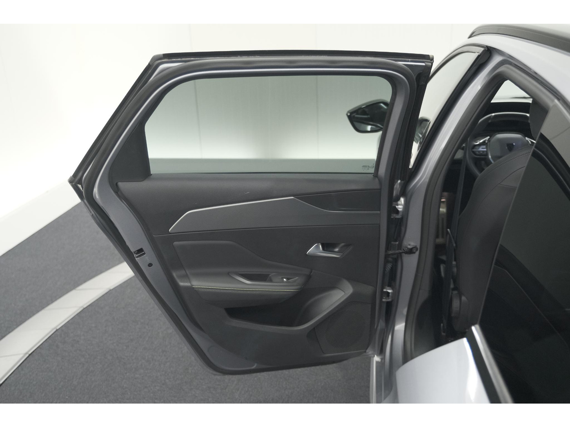 Peugeot 308 SW 1.2 Hybrid 136 e-DCS6 GT | Camera | Adaptieve Cruise Control | Apple Carplay