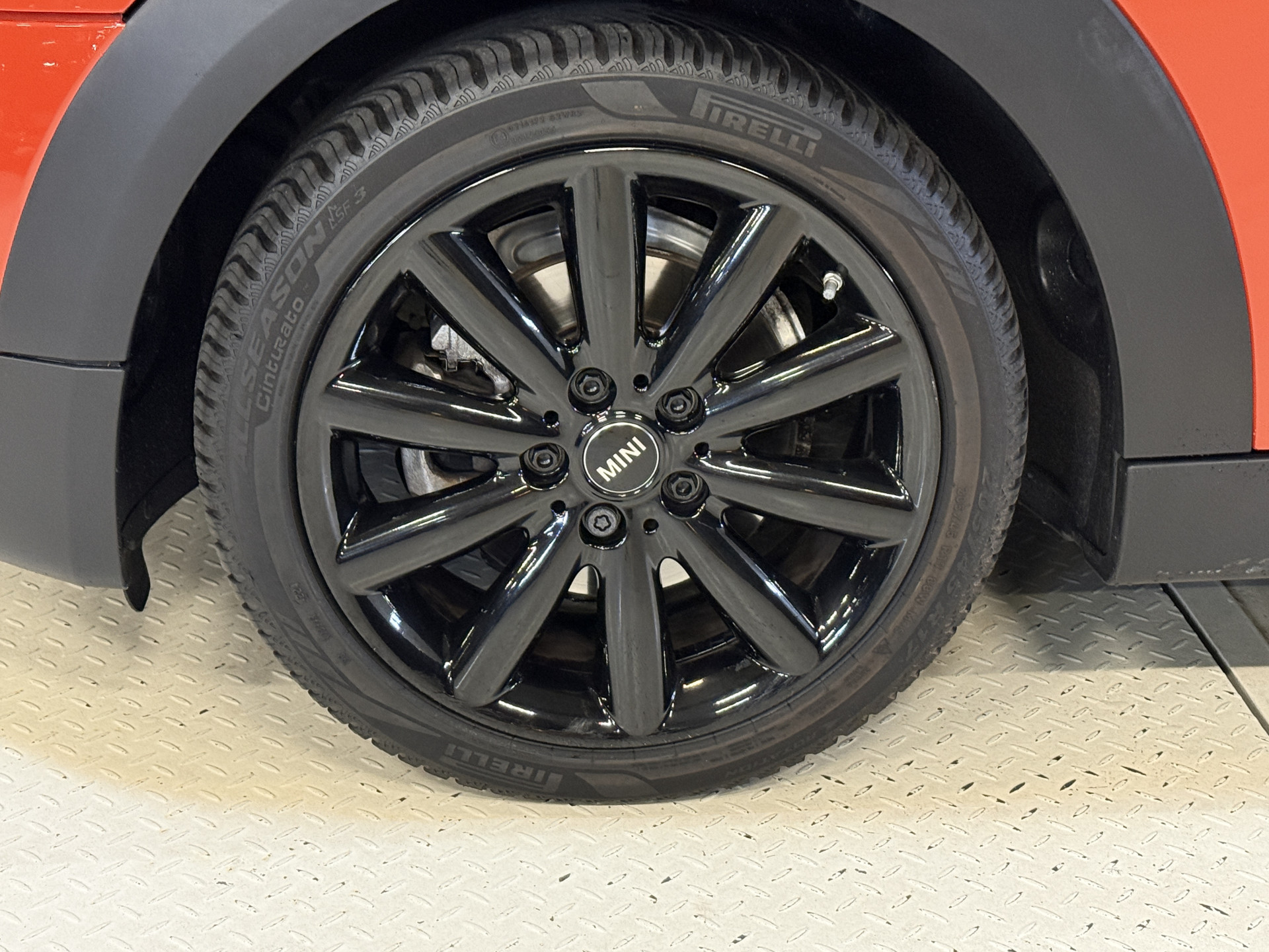 MINI 5-Deurs 1.5 Cooper Pepper | Keyless | Dealeronderhouden | All-Season