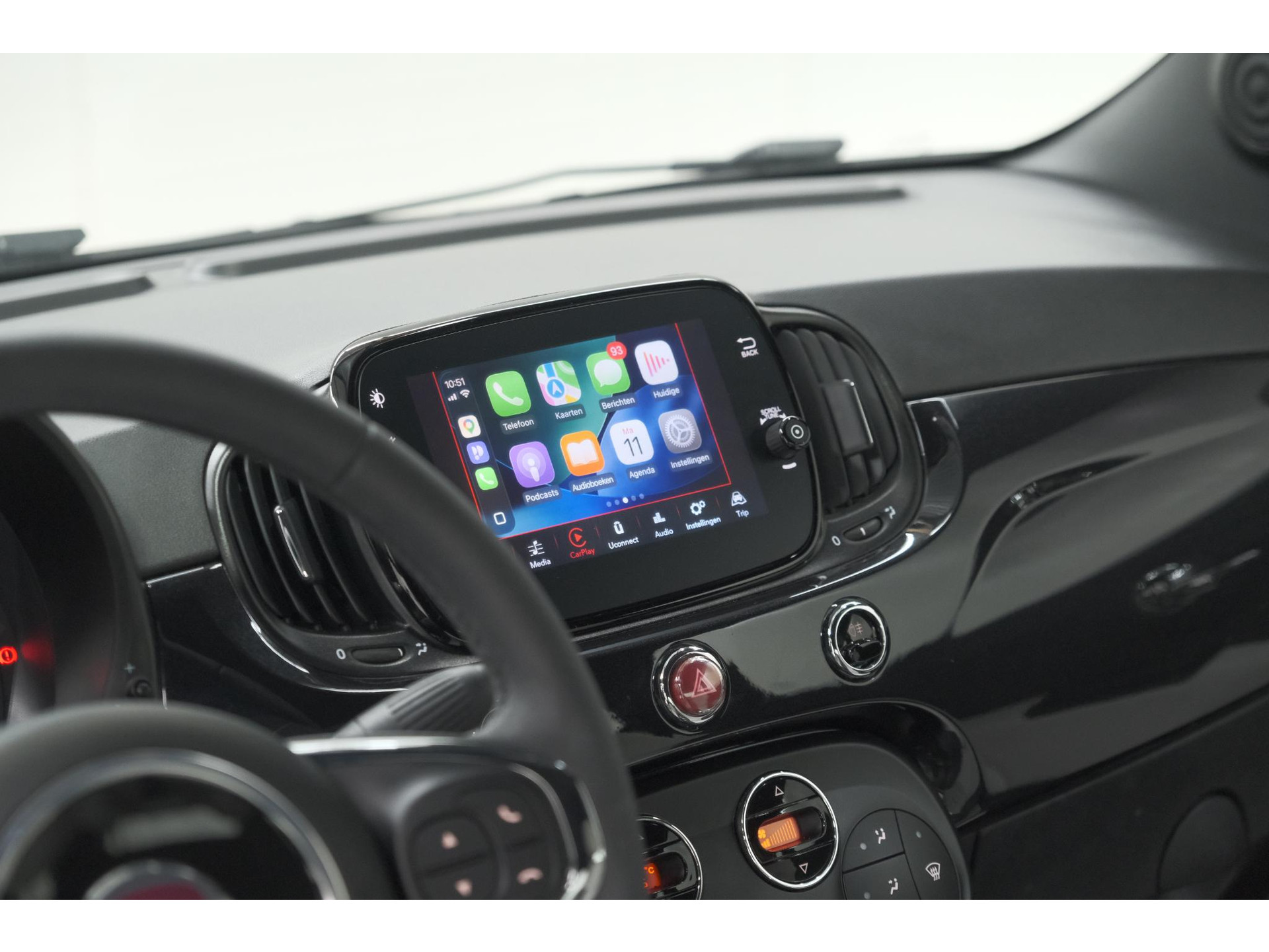 Fiat 500 C 1.0 Hybrid Dolcevita | Elektrisch Vouwdak | Apple Carplay | Parkeersensoren | Climate Control