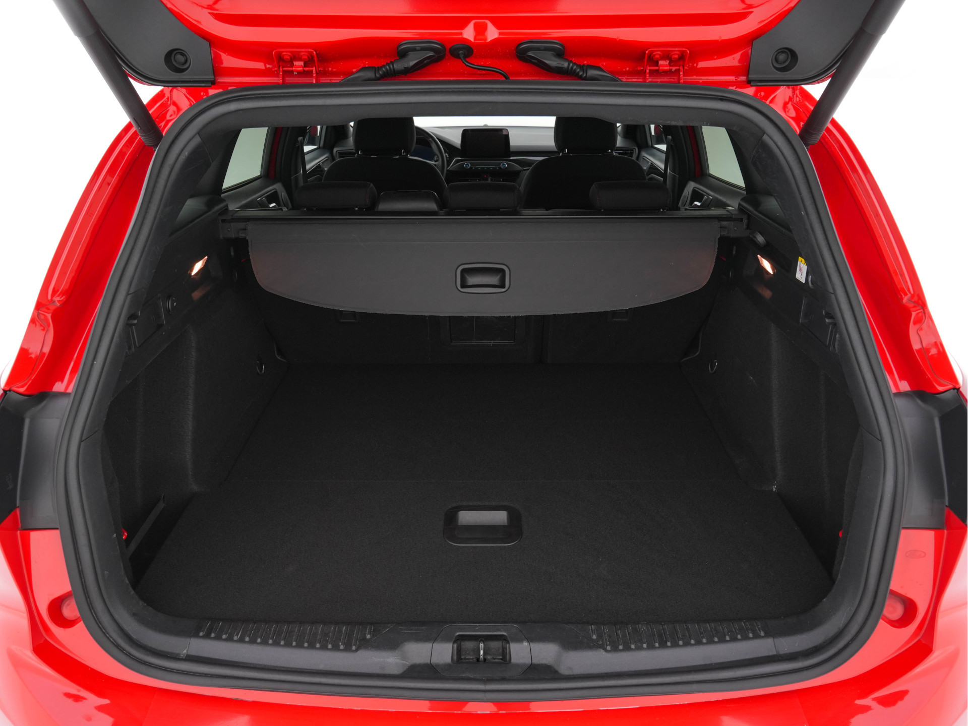 Ford Focus Wagon 2.0 ST-Line-X Business EcoBlue (INCL-BTW) Aut. *ADAPTIVE-CRUISE | DIGI-COCKPIT | KEYLESS | CAMERA | NAVI-FULLMAP | HEATED-SPORTSEATS | DAB+ | SHIFT-PADDLES | ECC | PDC | TOWBAR | 18''ALU*