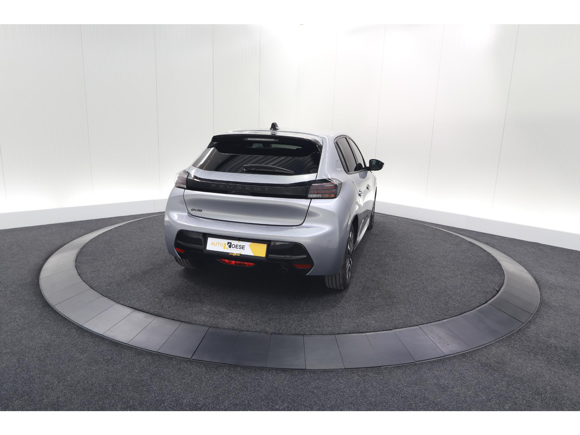 Peugeot 208 PureTech 100 Allure | 360 Camera | Dodehoekdetectie | Apple Carplay