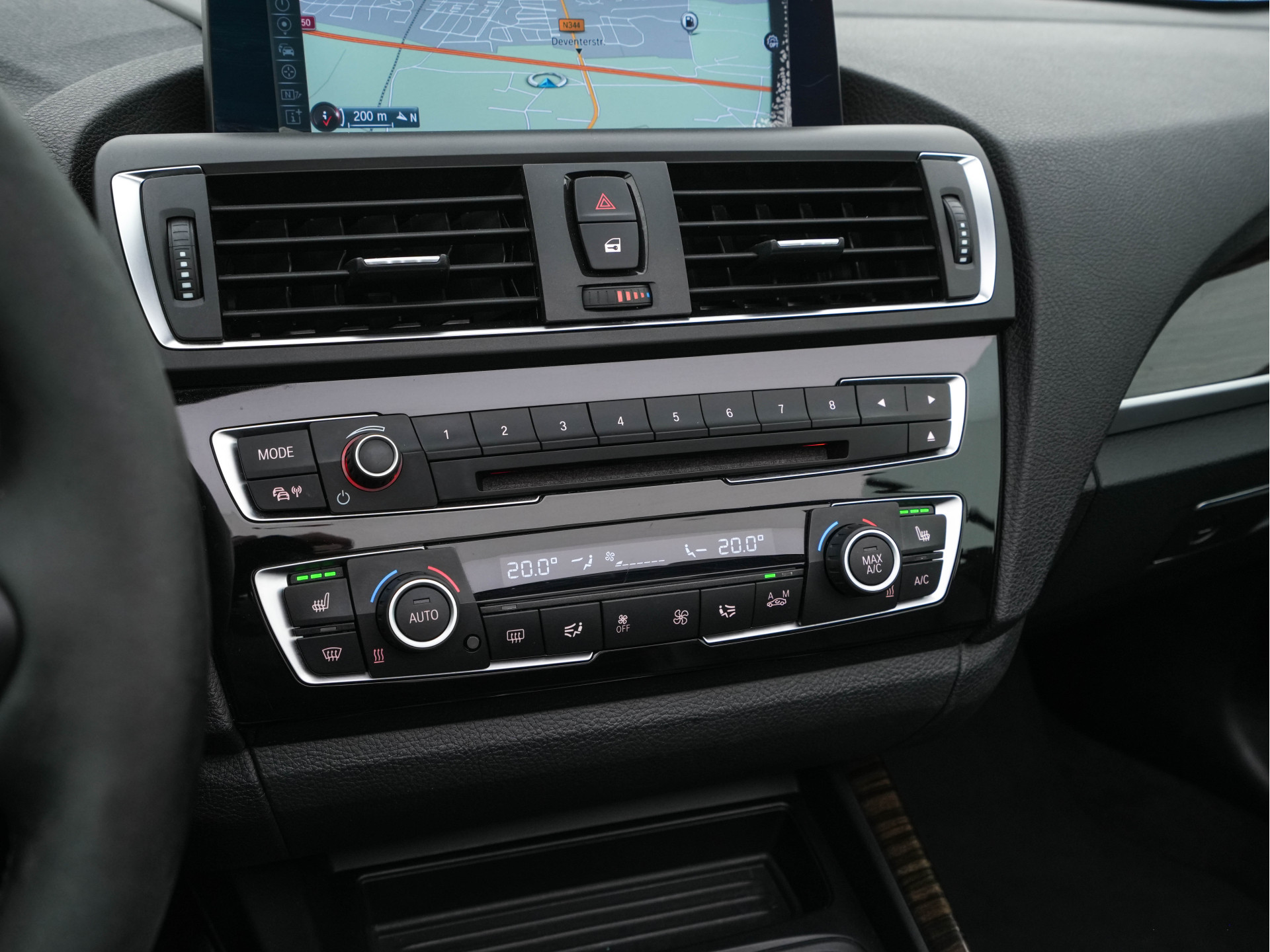 BMW 2-serie Cabrio 220d Sport M-Sportpack Aut. *LEATHER | BI-XENON | HARMAN/KARDON-AUDIO | MEMORY-PACK | HEATED-SPORTSEATS | NAVI-FULLMAP | DAB+ | ECC | PDC | AIRSCARF | LANE-ASSIST | 19''ALU*