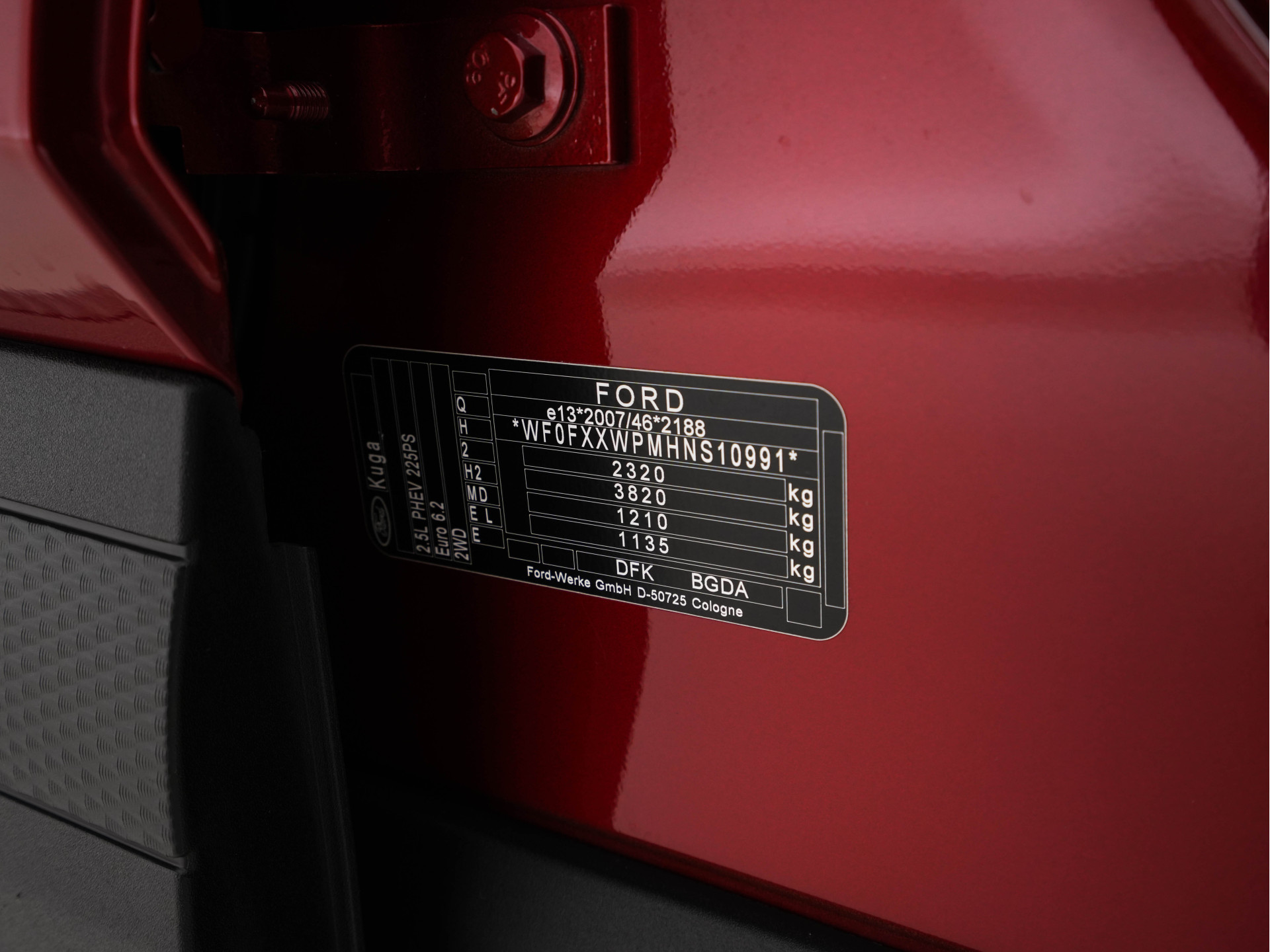 Ford Kuga 2.5 PHEV Titanium (INCL-BTW) *DIGI-COCKPIT | ADAPTIVE-CRUISE | BLINDSPOT | PARK-PILOT | CAMERA | NAVI-FULLMAP | HEATED-SEATS | COMFORT-SEATS | ECC | CARPLAY | PDC | DAB | LANE-ASSIST | 17''ALU*