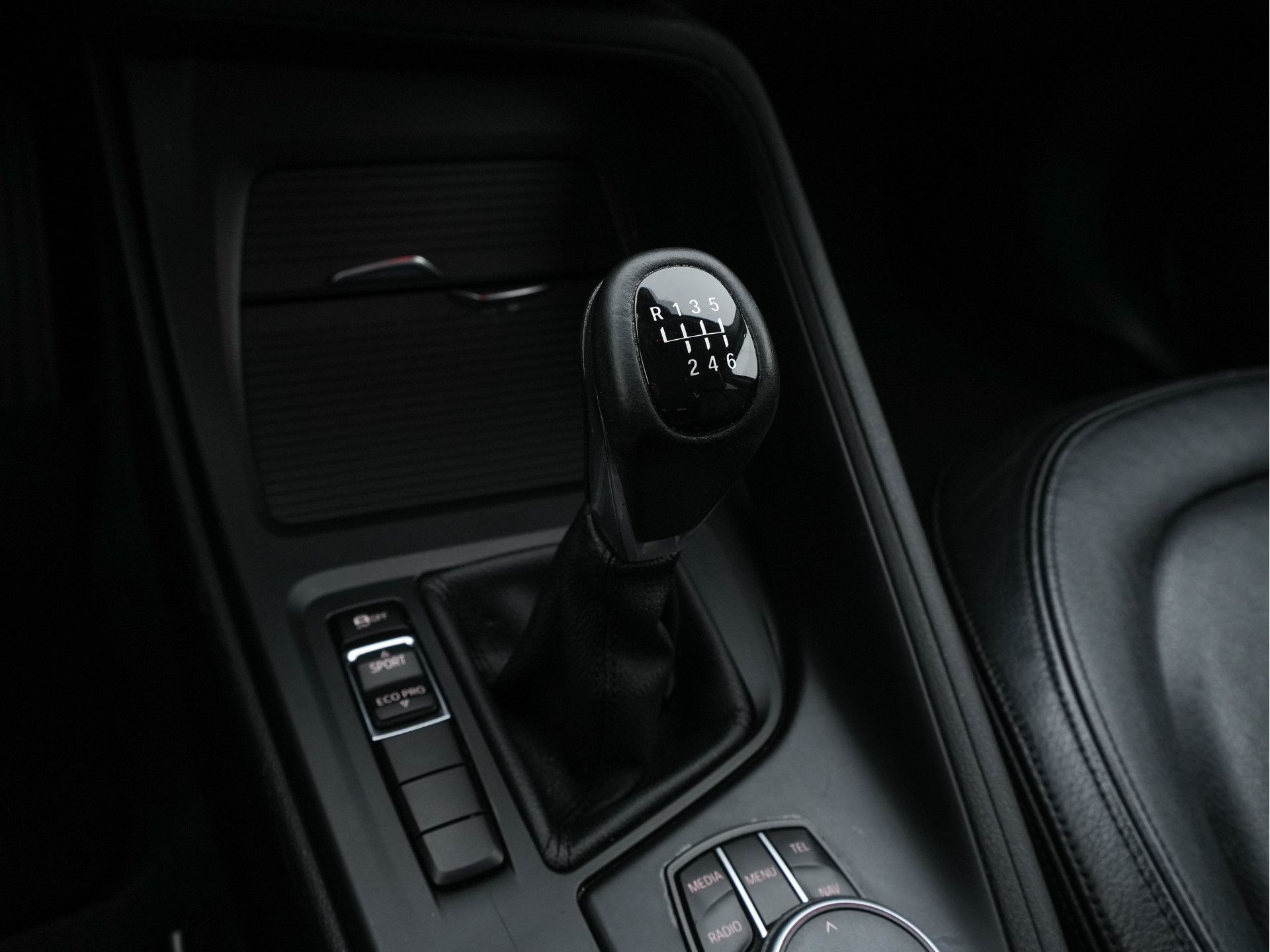 BMW X1 sDrive16d Centennial High Executive *LUXURY-LEATHER | NAVI-FULLMAP | HIFI-SOUND | FULL-LED | HEAD-UP | DAB | PRIVACY-GLASS | ECC | PDC | CRUISE | HEATED-COMFORTSEATS | TOWBAR | KEYLESS | 17"ALU*