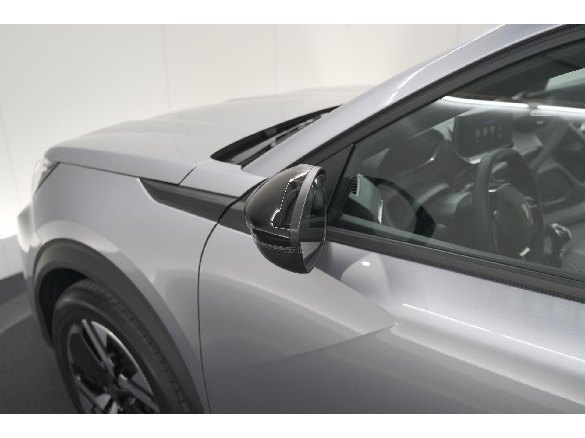 Peugeot 2008 PureTech 100 Allure | Apple Carplay | Parkeersensoren | Climate control