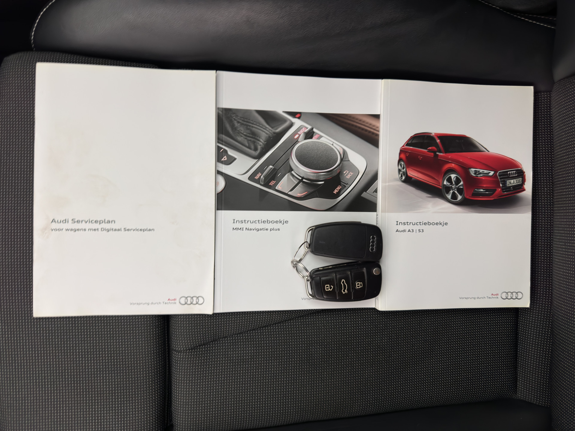 Audi A3 Sportback 1.4 e-tron Plug-In Pro Line plus Aut. *LEATHER-FABRIC | FULL-LED | NAVI-FULLMAP | KEYLESS | SPORT-SEATS | AUDI-SOUND | TOWBAR | 17''ALU*