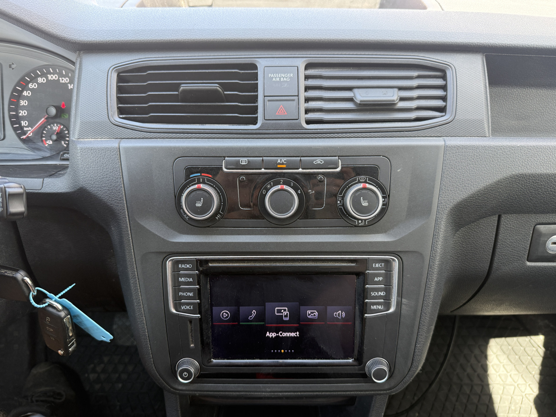 Volkswagen e-Caddy 37kWh 113PK L2H1 Elektrisch Caddy ABT Maxi 37,3kWh 159km WLTP Trekhaak Airco Stoelverwarming Parkeersensoren