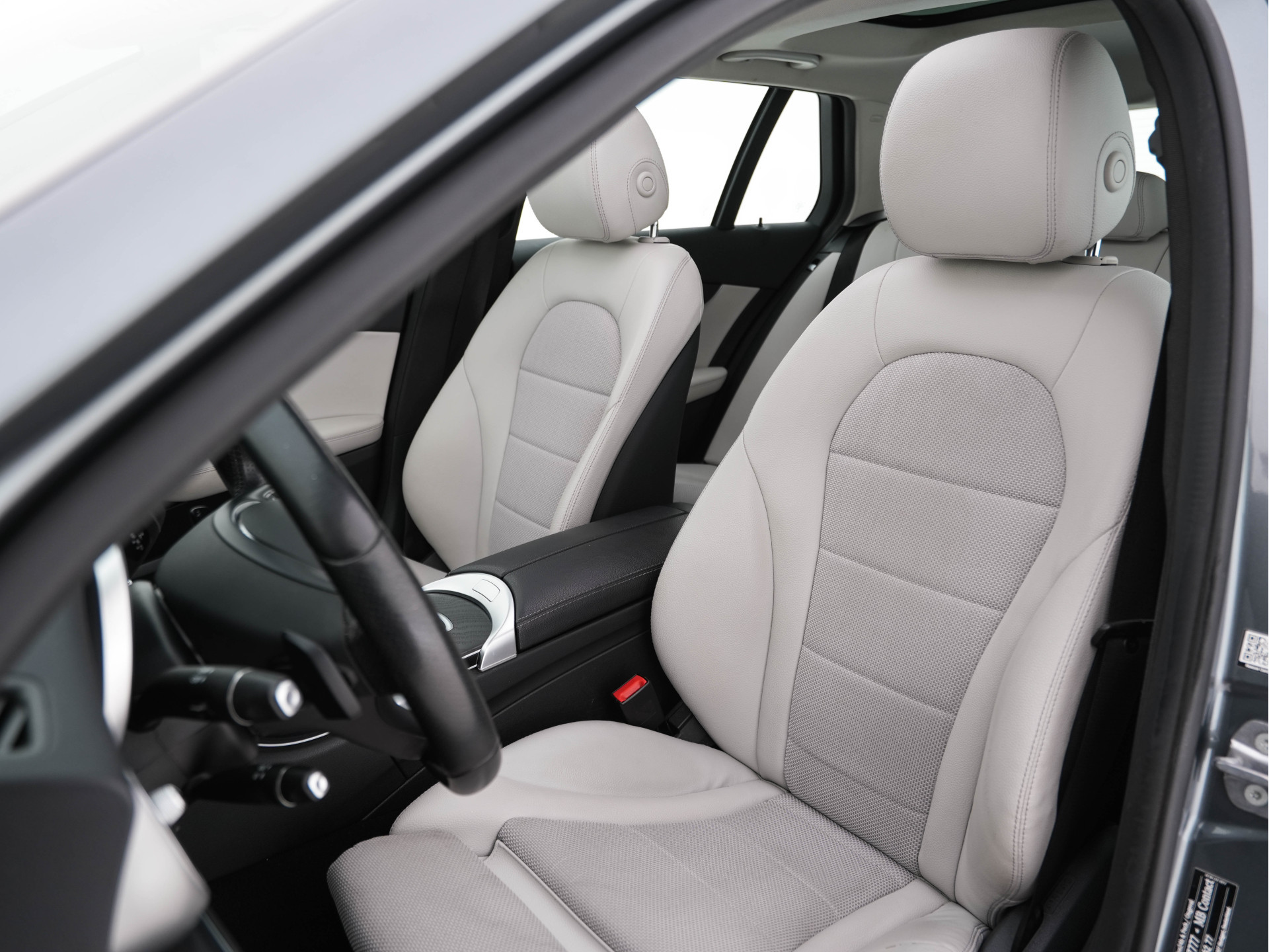 Mercedes-Benz C-klasse Estate 300 CDI HYBRID Avantgarde Lease Edition Aut. *PANO | LEATHER-MICROFIBRE | FULL-LED | NAVI-FULLMAP | SPORT-SEATS | ECC | SHIFT-PADDLES | PDC | CRUISE | TOWBAR | 17''ALU*