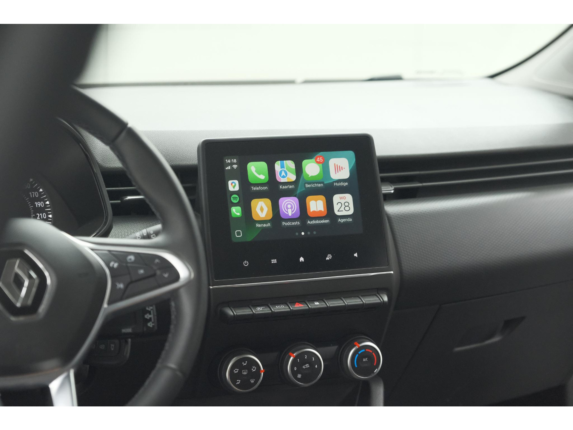 Renault Clio TCe 90 Equilibre | Parkeersensoren | Apple Carplay | Cruise Control