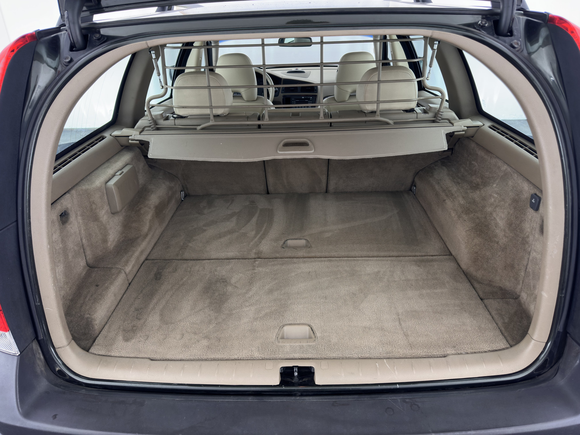 Volvo XC70 2.4D Summum AWD Aut. *LEATHER | ECC | HEATED-COMFORTSEATS | CRUISE | NAVIGATION | TOWBAR | 16''ALU *