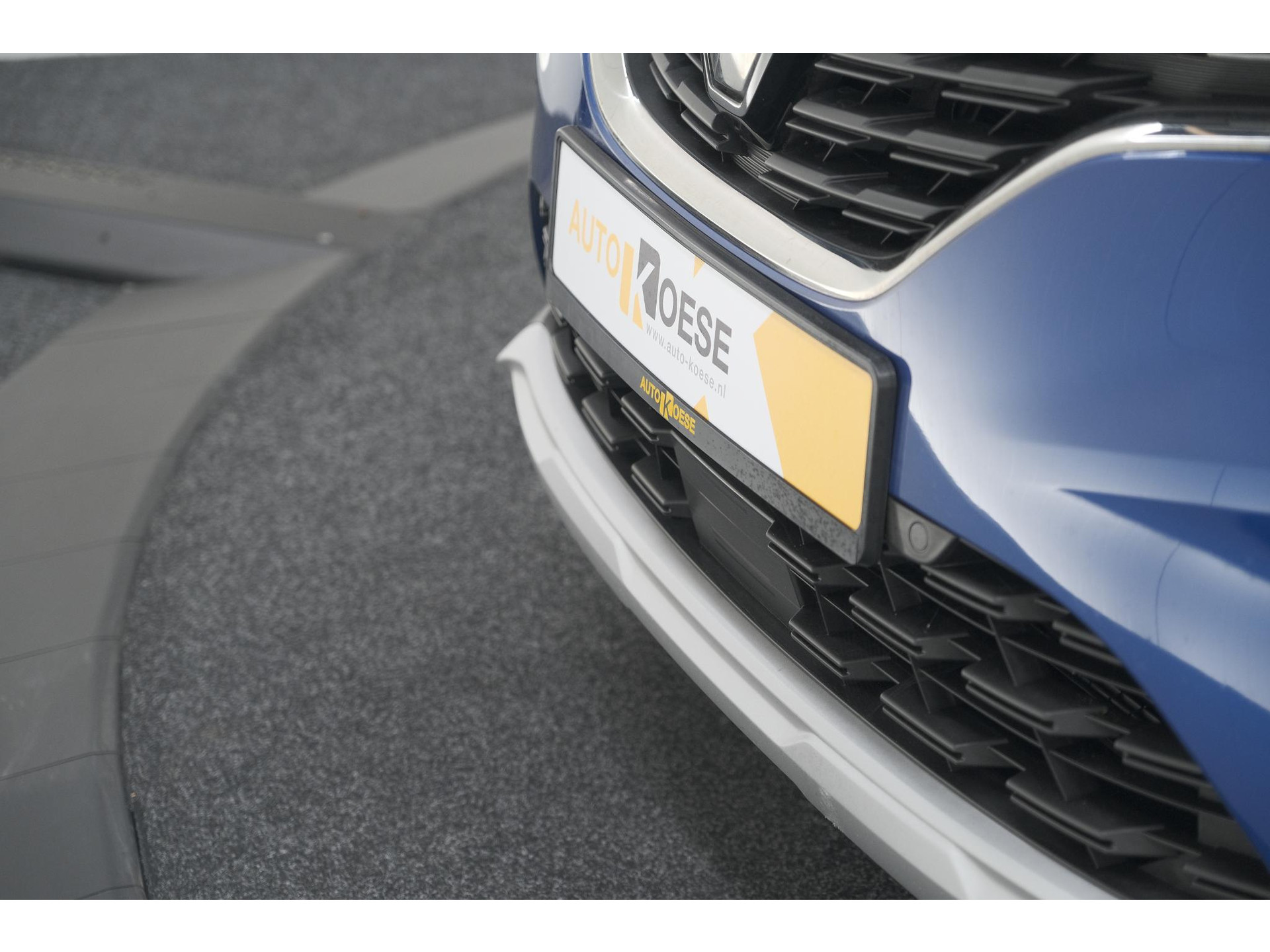 Renault Captur 1.6 E-Tech Plug-in Hybrid 160 Intens | Camera | 9.3 Inch Groot Scherm | Apple Carplay | Parkeersensoren