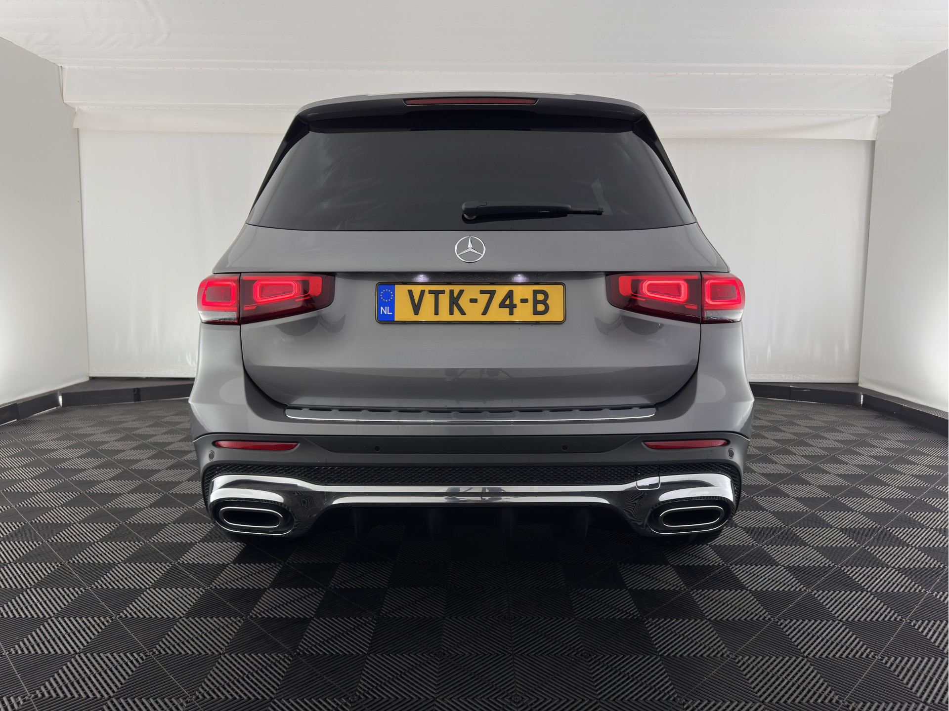 Mercedes-Benz GLB 200 d ( VAN ) Premium AMG-Sport-Pack Aut. *LEATHER-MICROFIBRE | FULL-LED | AMBIENT-LIGHT | WIDE-SCREEN-DIGICOCKPIT | HEATED-SPORTSEATS | KEYLESS | NAVI-FULLMAP | DAB+ | ECC | PDC | CRUISE | 19''ALU*