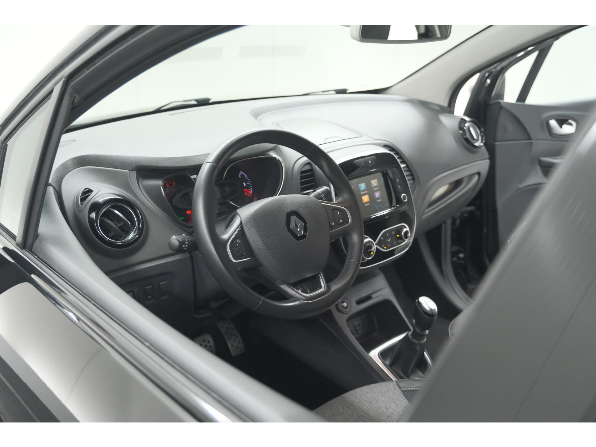 Renault Captur TCe 130 Intens | Camera | Navigatie | Parkeersensoren | Climate Control