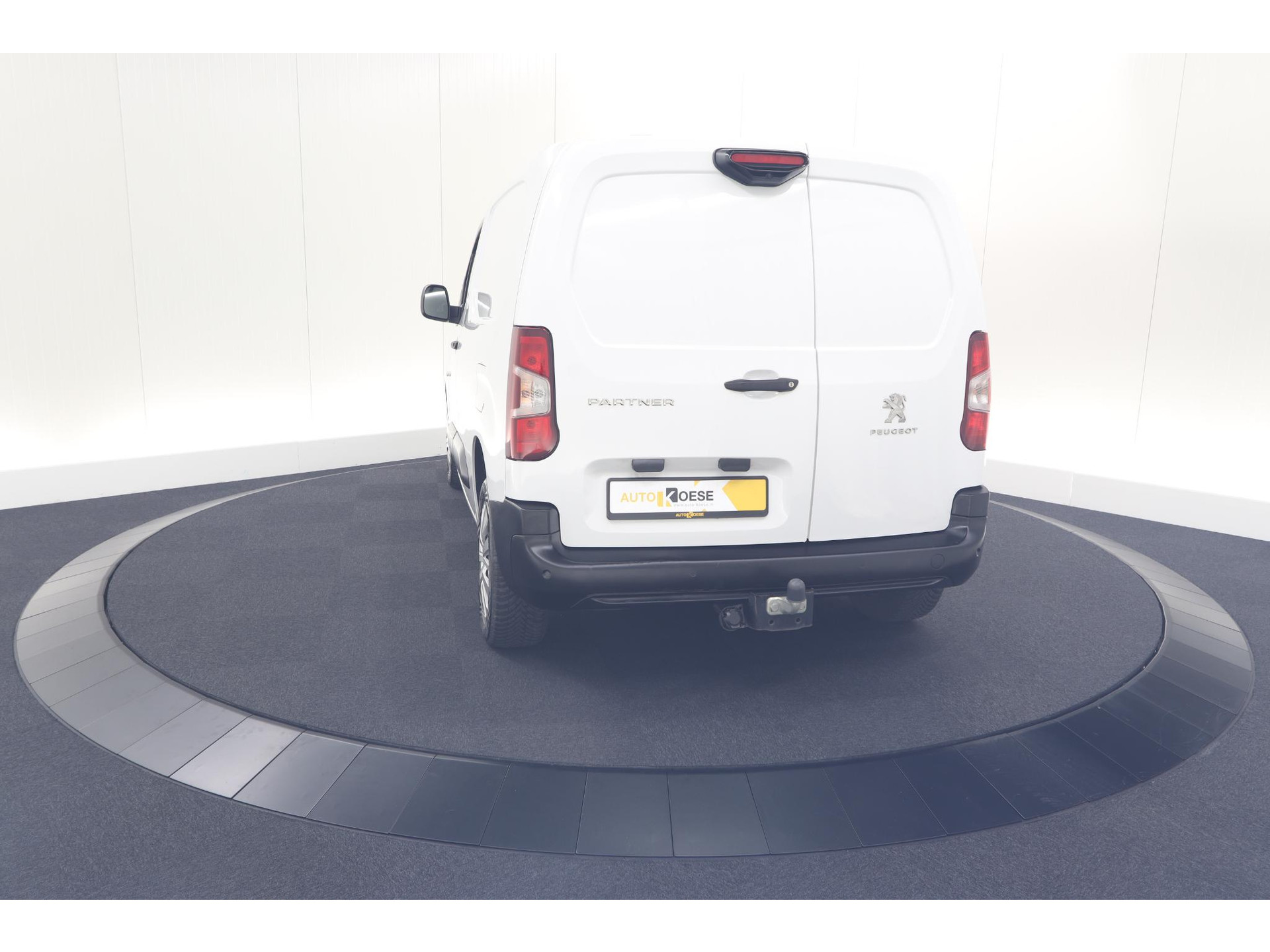 Peugeot Partner 1.5 BlueHDi 100 S&S L1 | Trekhaak | Camera | Apple Carplay | Laadruimte-Pakket